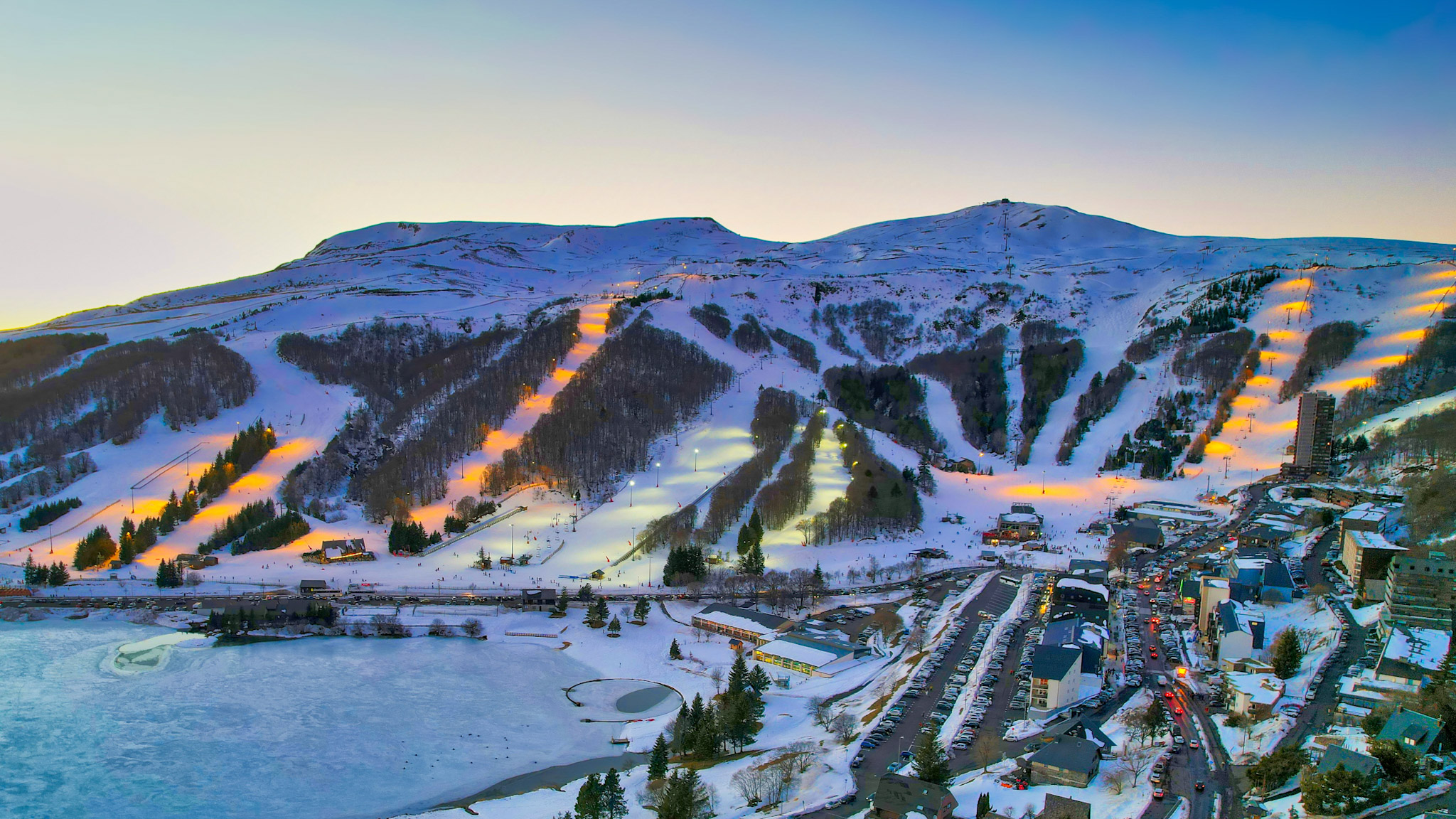 Super Besse - Sunset on the Slopes