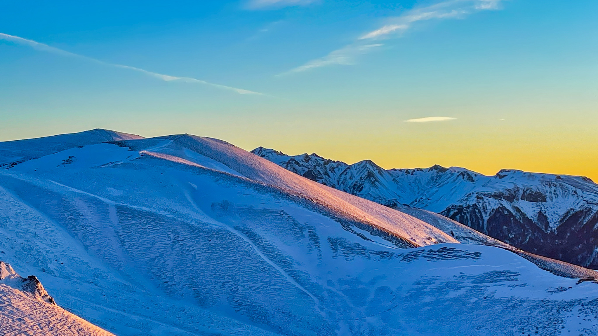 Puy de la Tâche: Sublime Sunset - Puy de l'Angle & Massif du Sancy