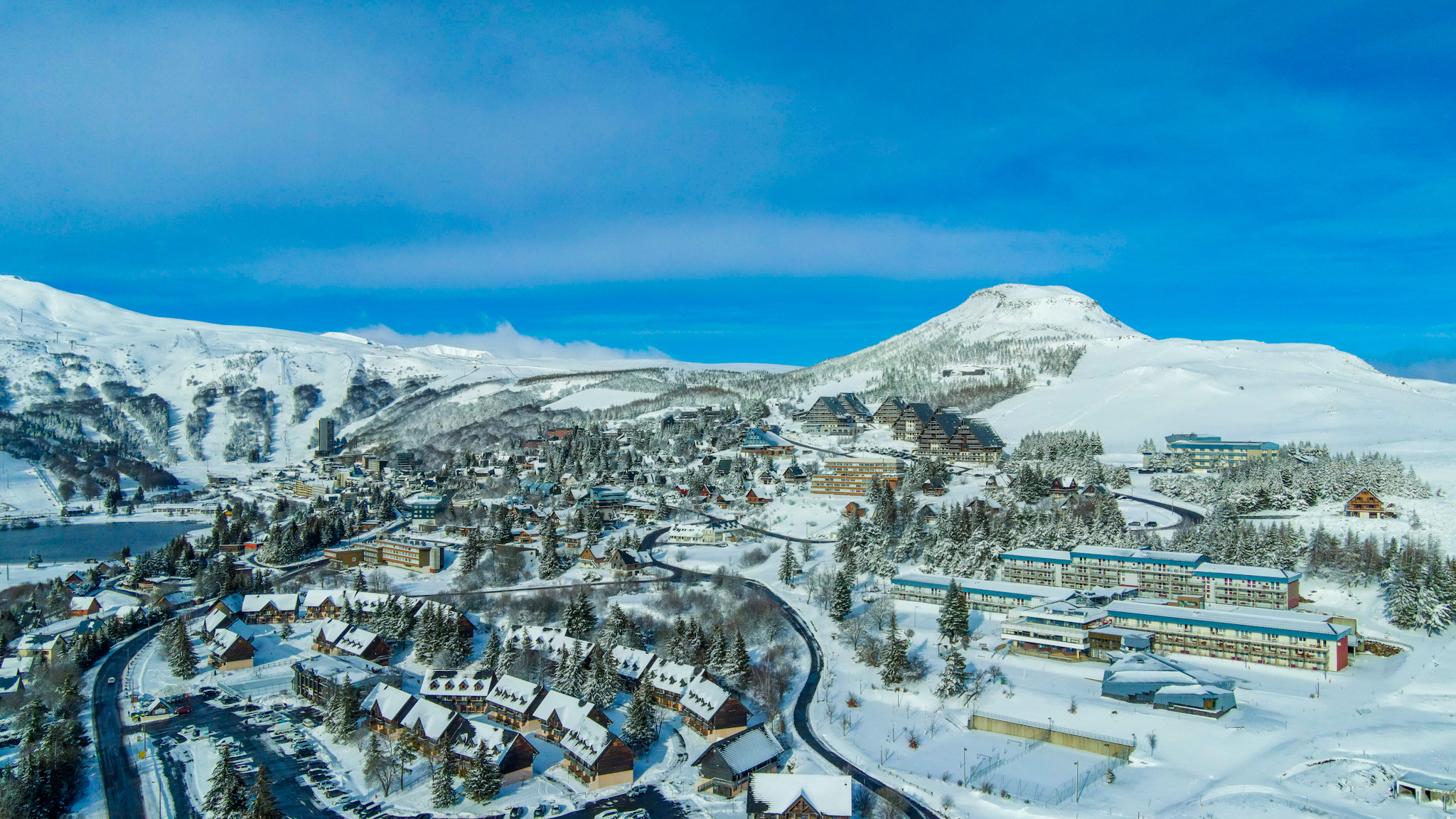 Super Besse: Le Puy du Chambourguet offers an exceptional panorama of the resort.