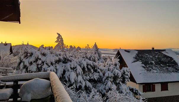 Magical Sunrise - Chalet Ma Cambuse Super Besse
