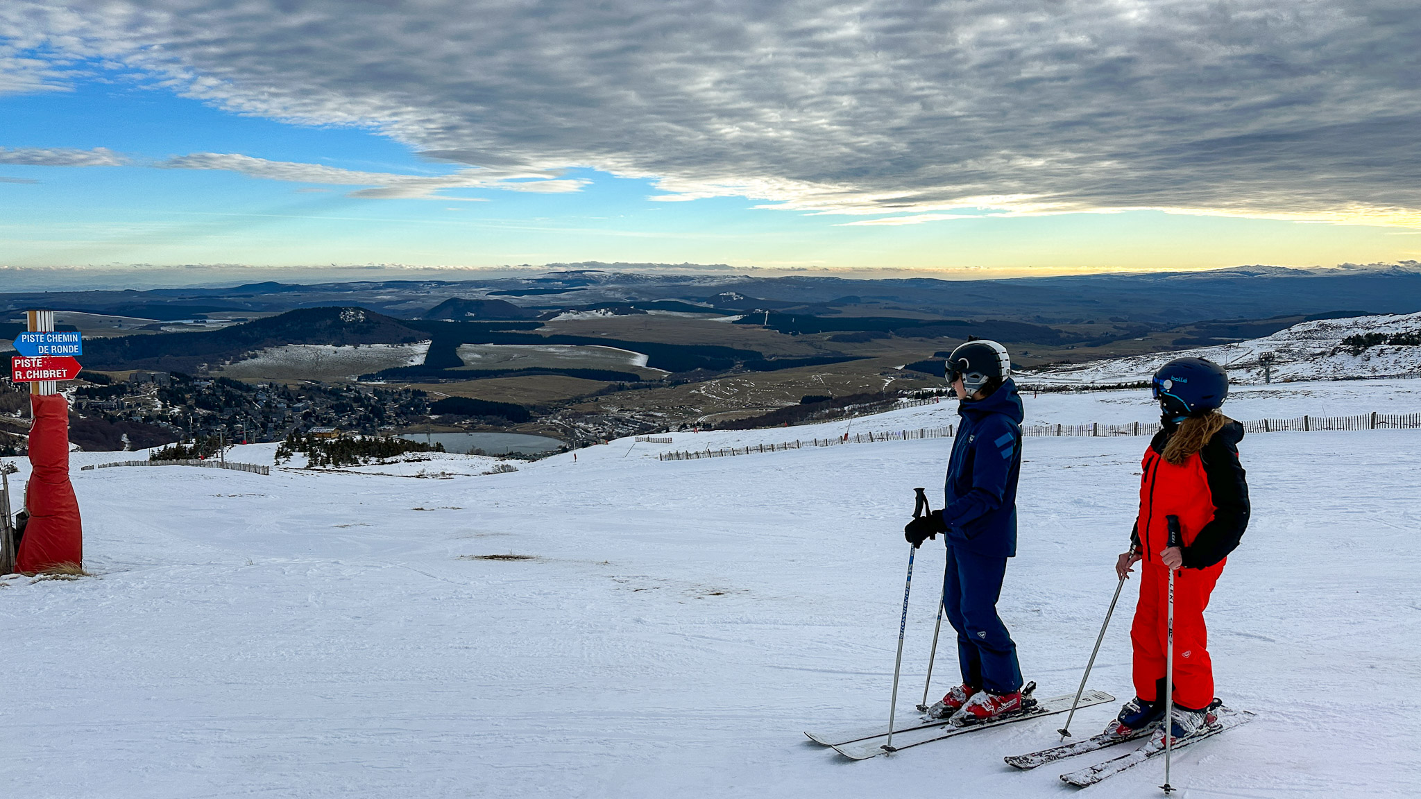 Super Besse - Descent to the Station - Skiing Pleasure