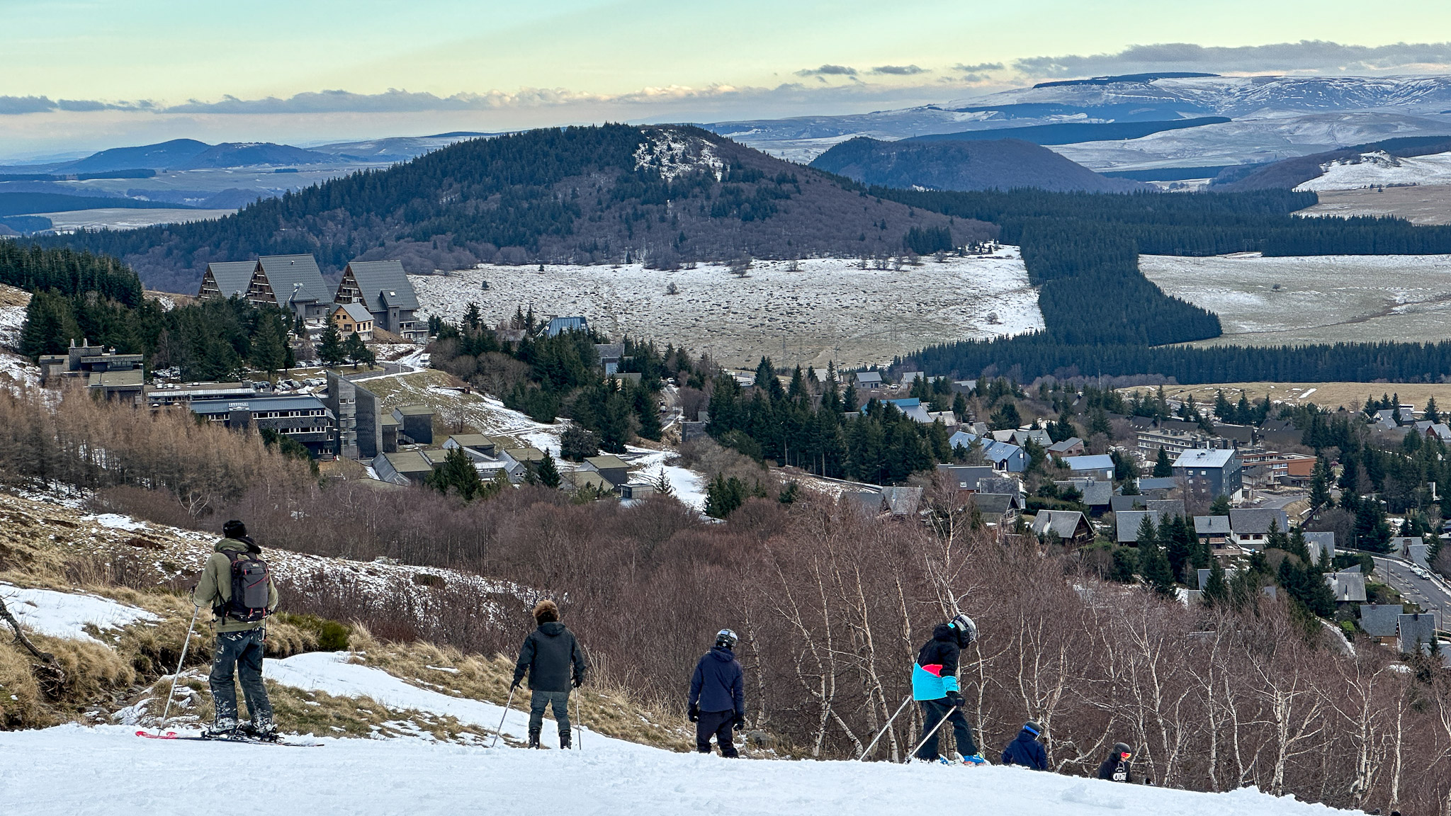 Super Besse: Panorama Puy de Montchal and Monts du Cantal - Breathtaking View