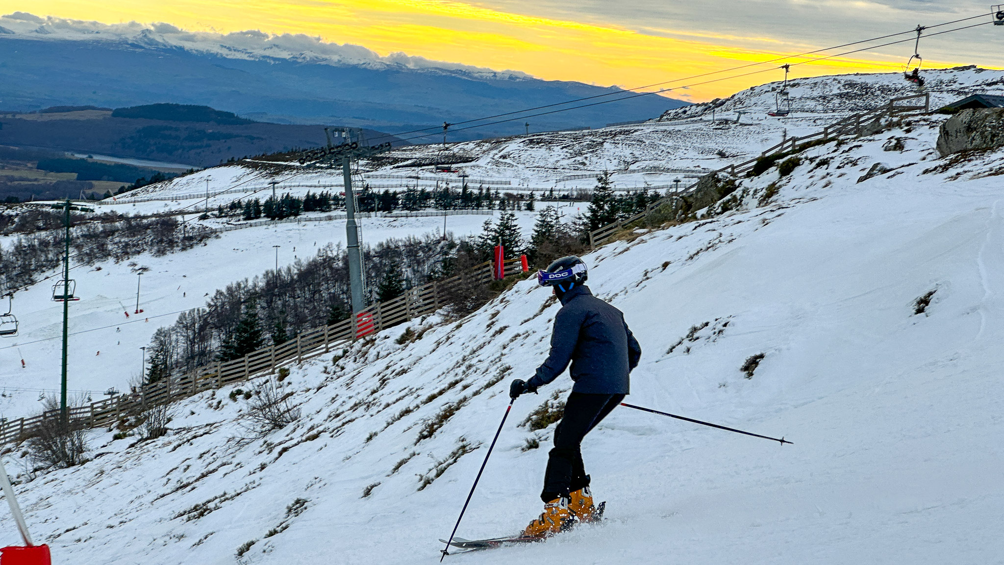 Super Besse: Alpine Skiing - Downhill and Fun on the Slopes