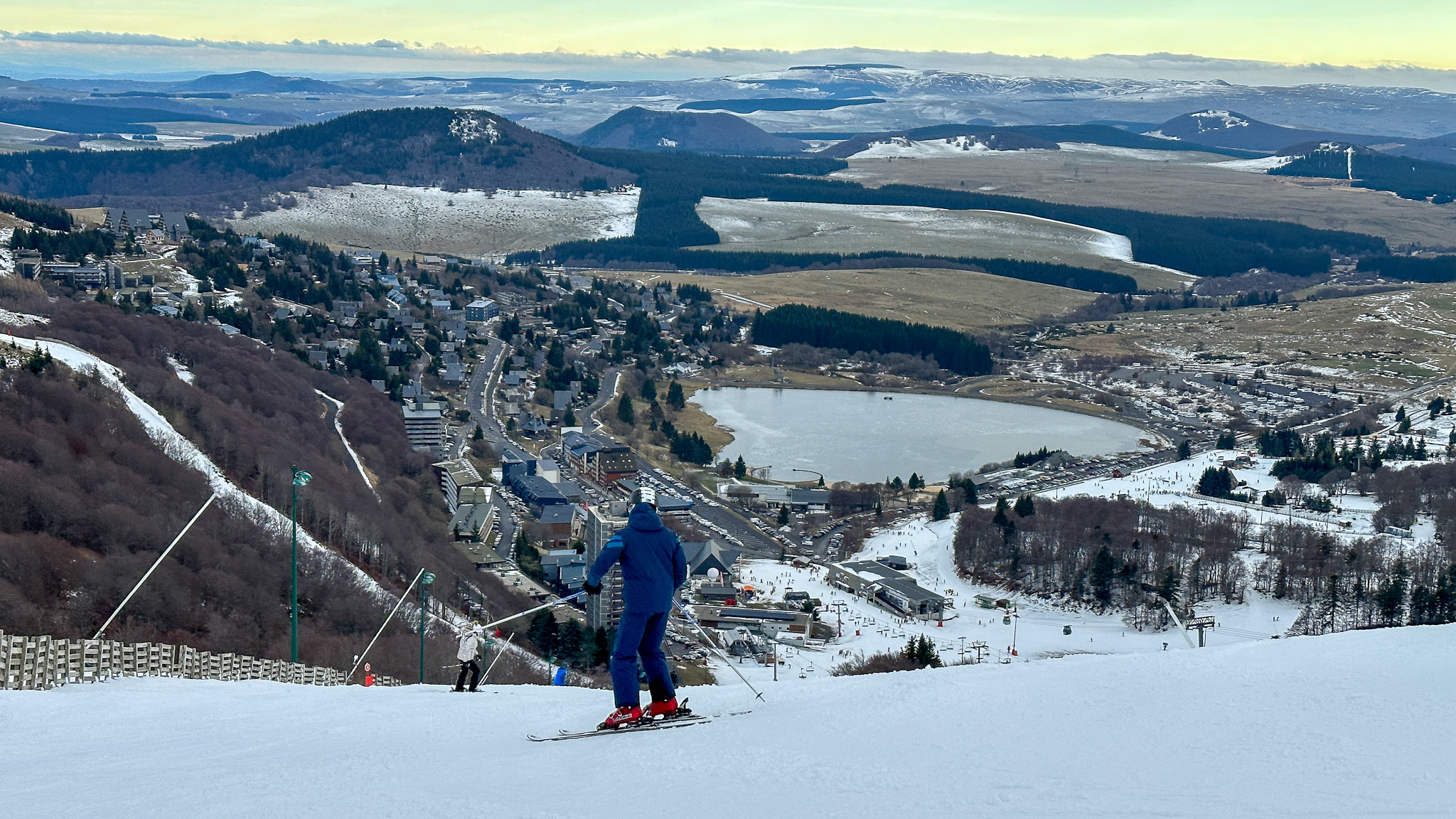 Super Besse - Red Piste Summit - Splendid View of the Resort