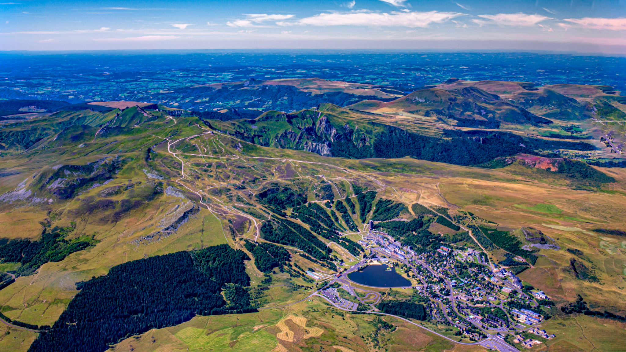 Super Besse - Hike to the Summit of Puy de Sancy: A trip to the Sancy Massif