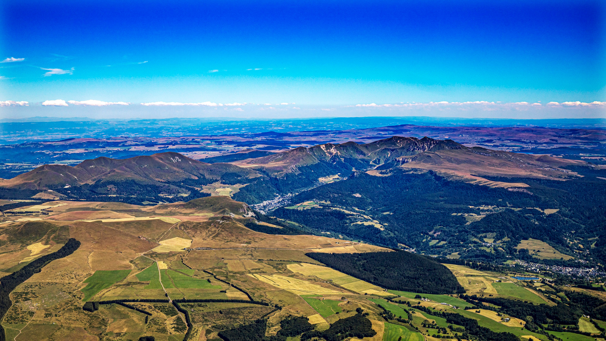 Cross the Monts Dore: Banne d'Ordanche, Massif Adventif, Puy de Sancy... Volcanic Beauties of Auvergne