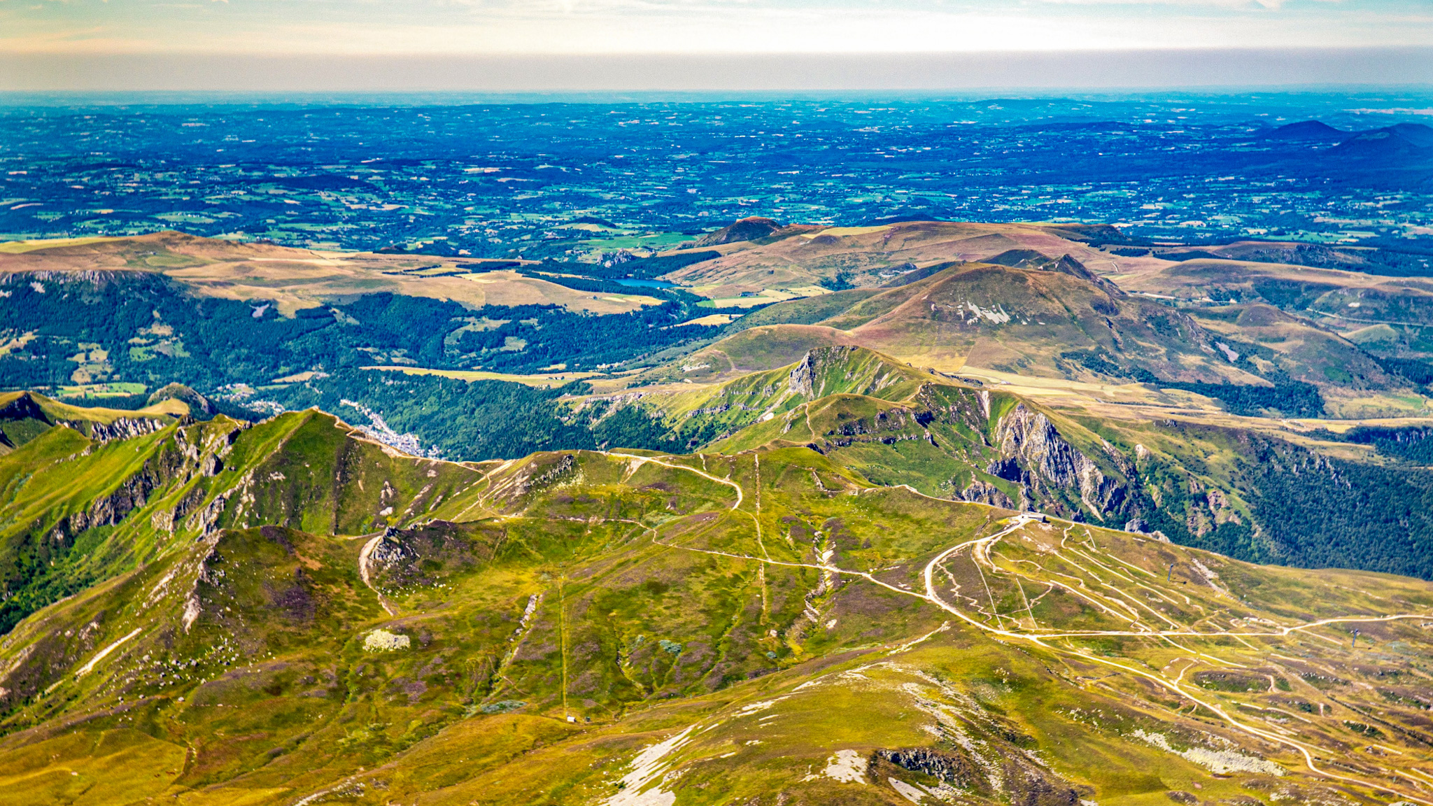 Sancy Grandiose: Puy Ferrand, Perdrix, Chaudefour Valley, Puy Gros, Puy de Sancy... Exceptional Itinerary