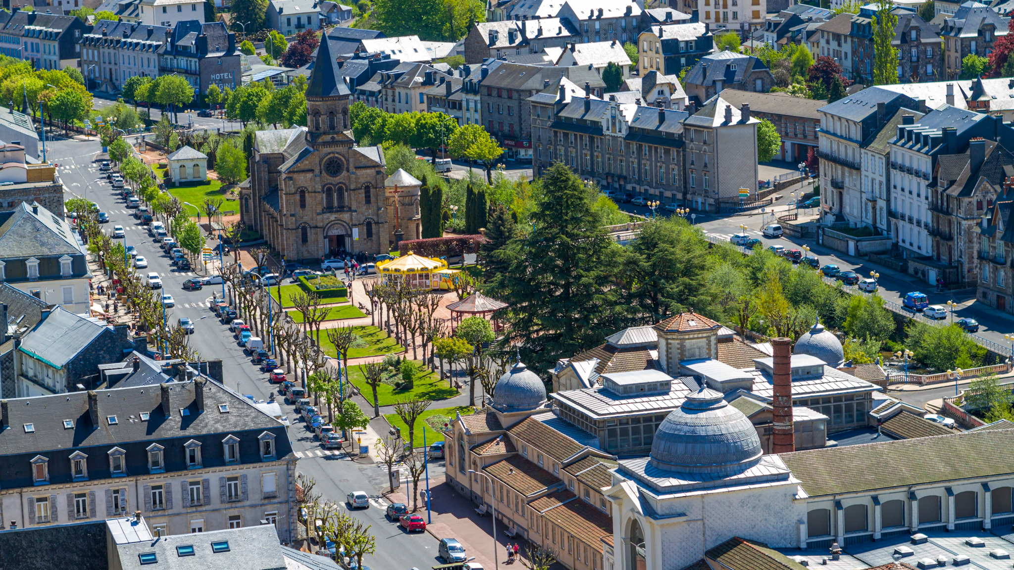 La Bourboule: Thermal Relaxation and Downtown Charm