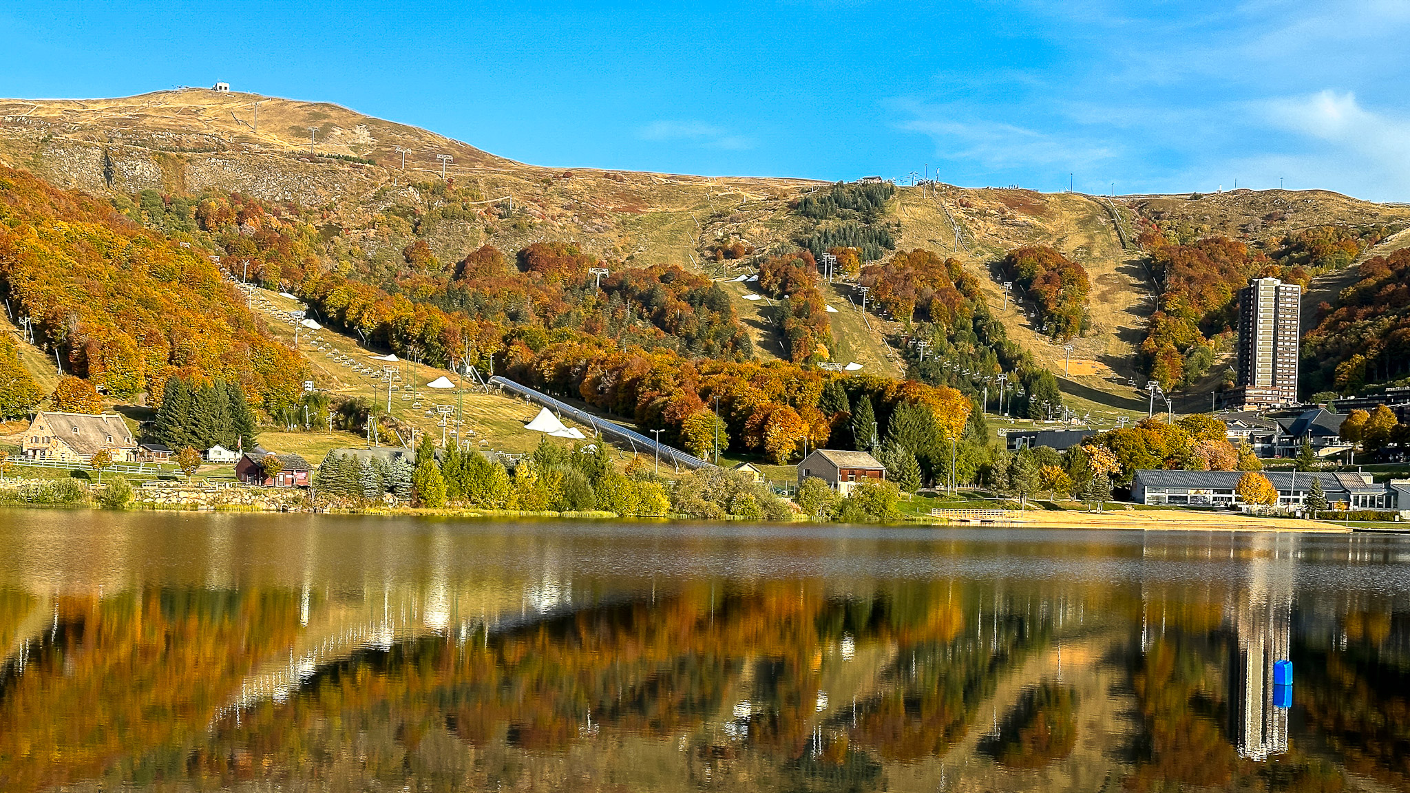 Autumnal atmosphere at the Super Besse resort