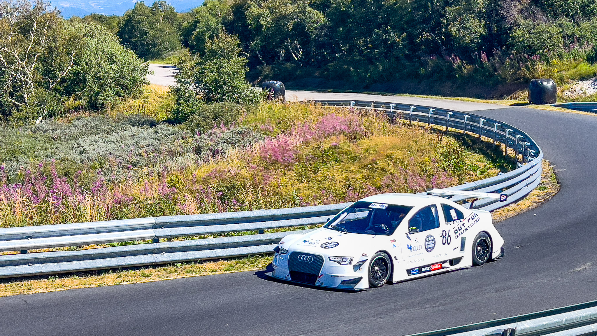 Mont Dore Hill Climb: Audi in the Race - Power and Performance