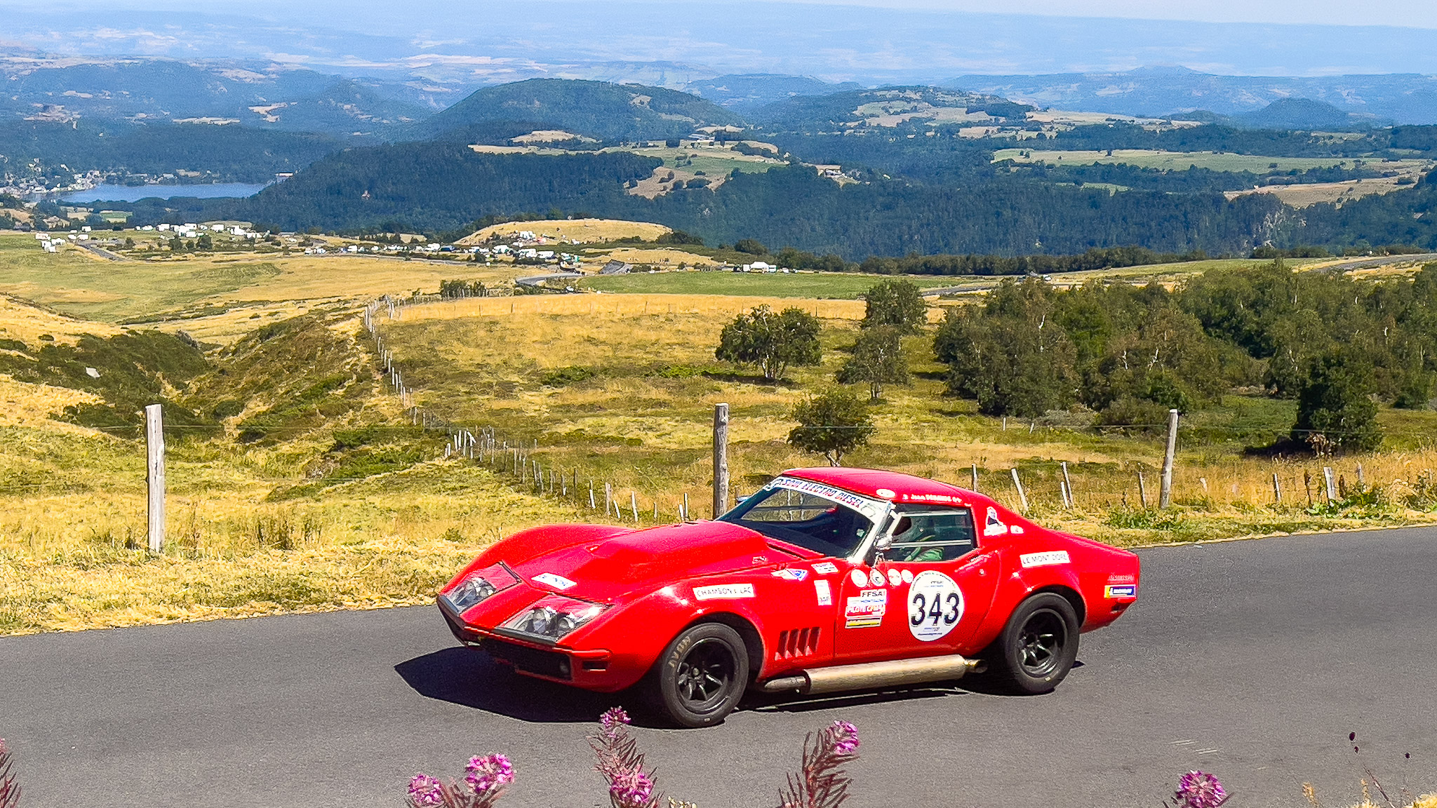 Mont Dore Hill Climb: Corvette Uphill - American Speed ​​and Performance