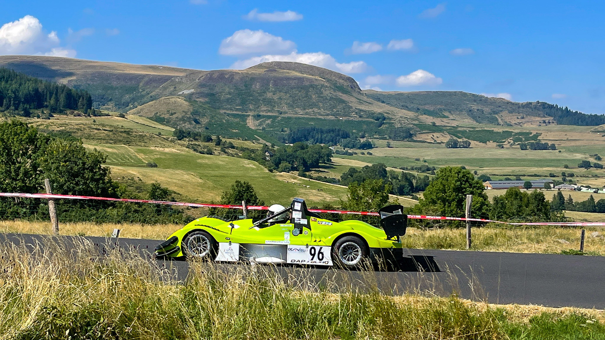 Mont Dore Hill Climb: In Full Race - Adrenaline and Emotion