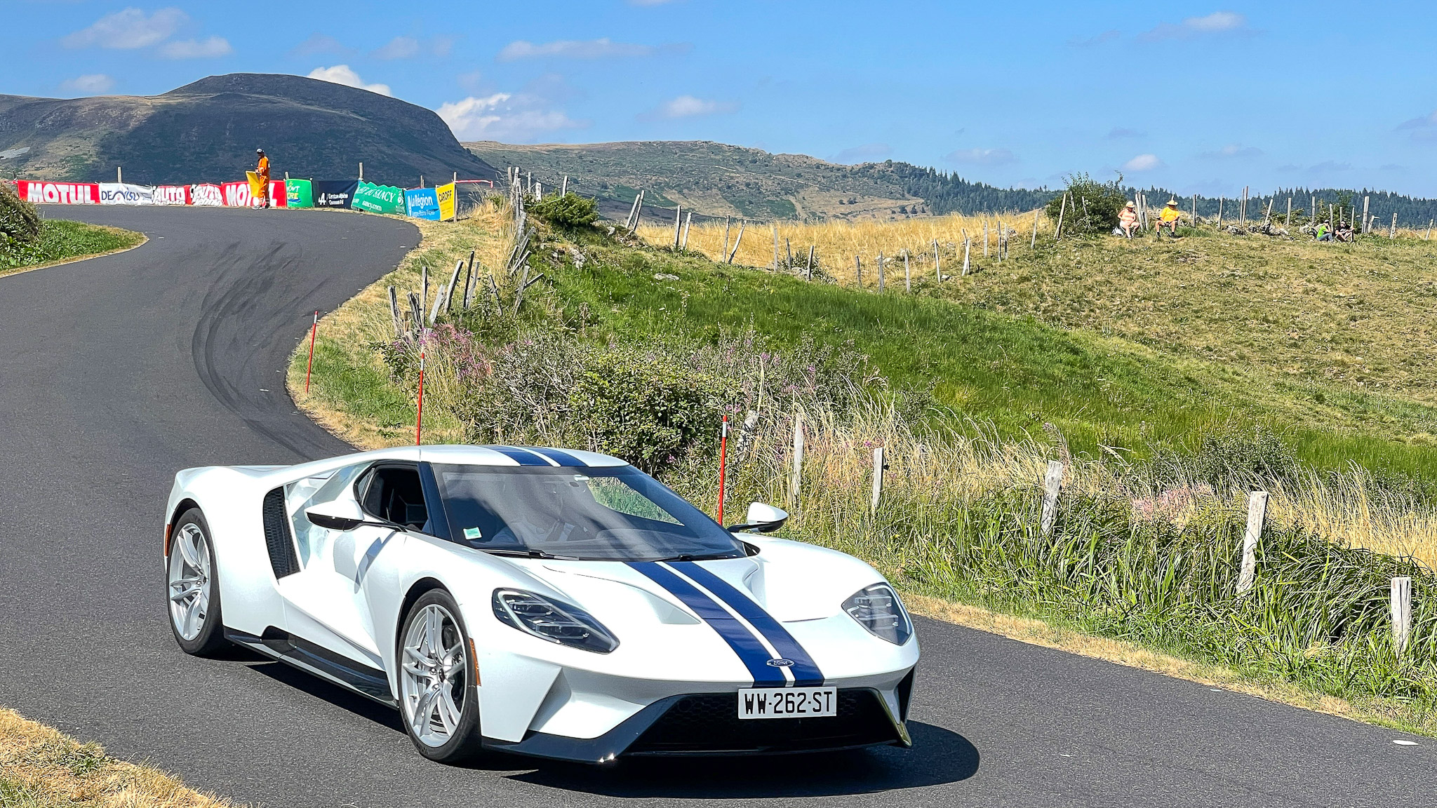 Mont Dore Hill Climb: Ford GT - American Power and Performance