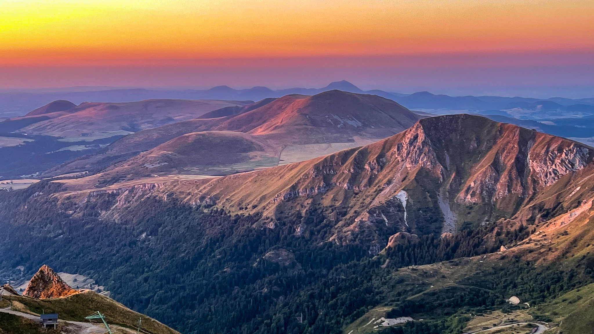 Roc de Cuzeau and Massif Adventif: Magical Sunset - A Natural Spectacle