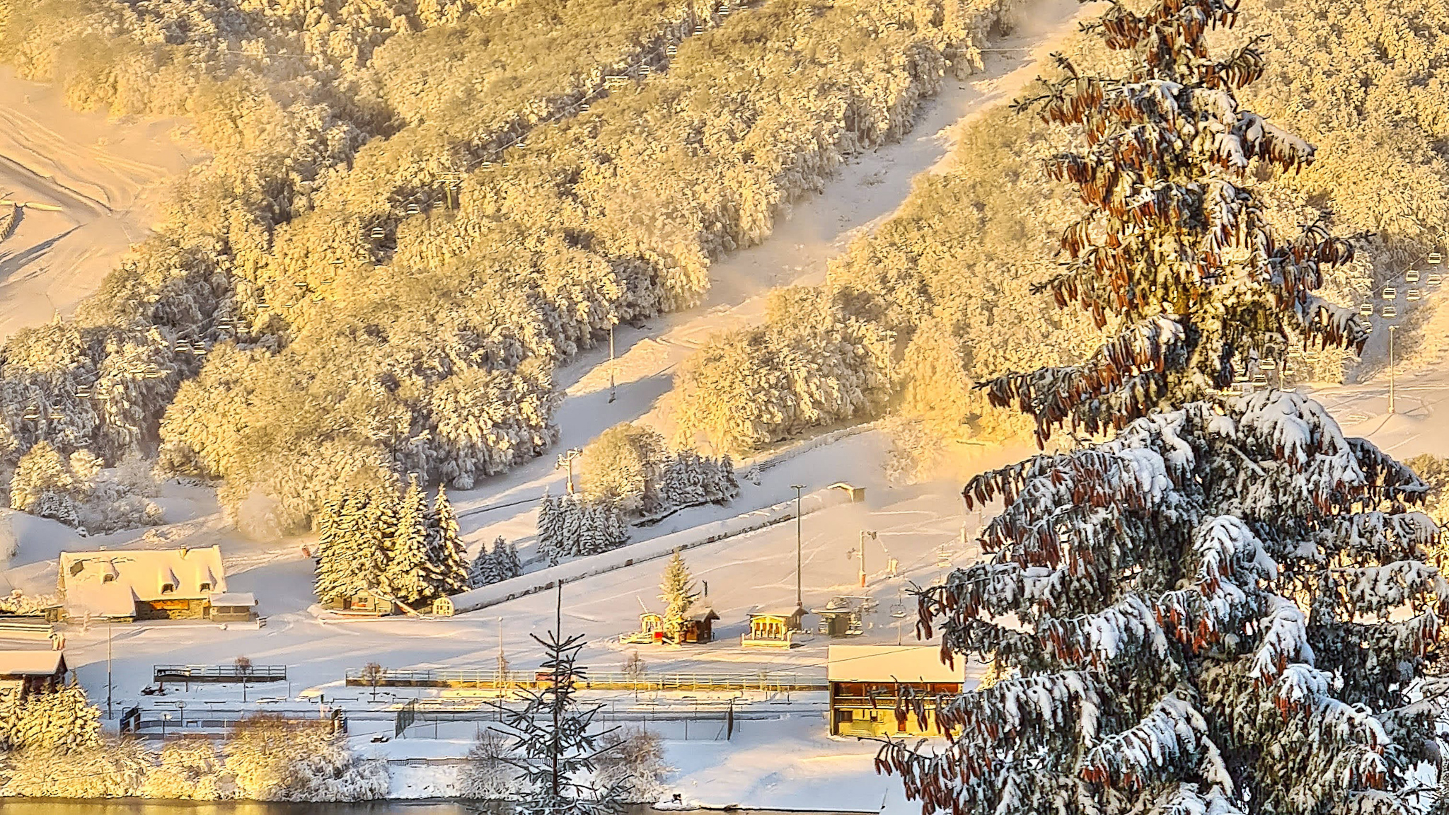 Chalet Ma Cambuse Super Besse - Superb Slopes at Your Feet