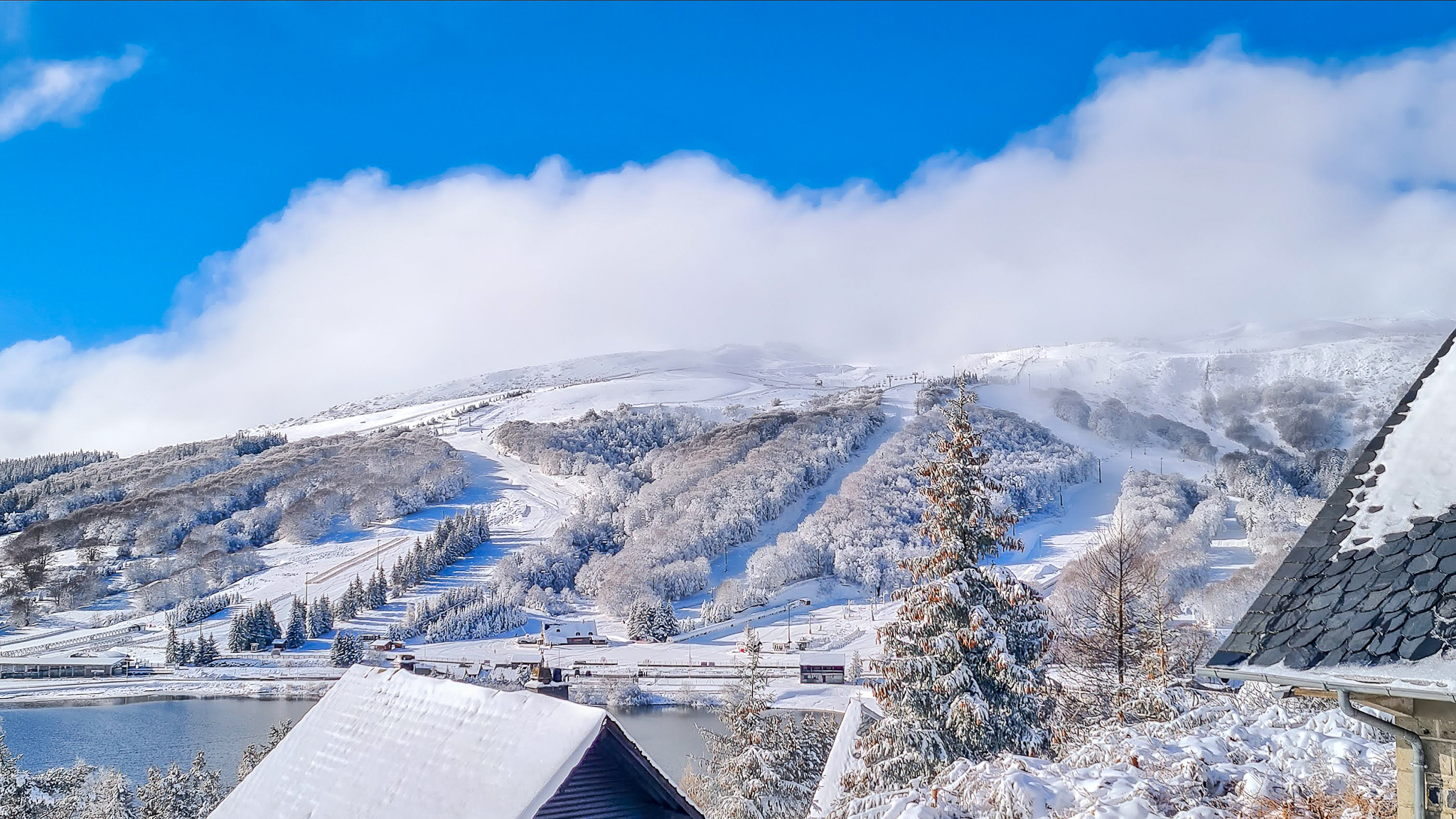 Chalet Ma Cambuse Super Besse - Plaisir Grand Ski Snowy Slopes