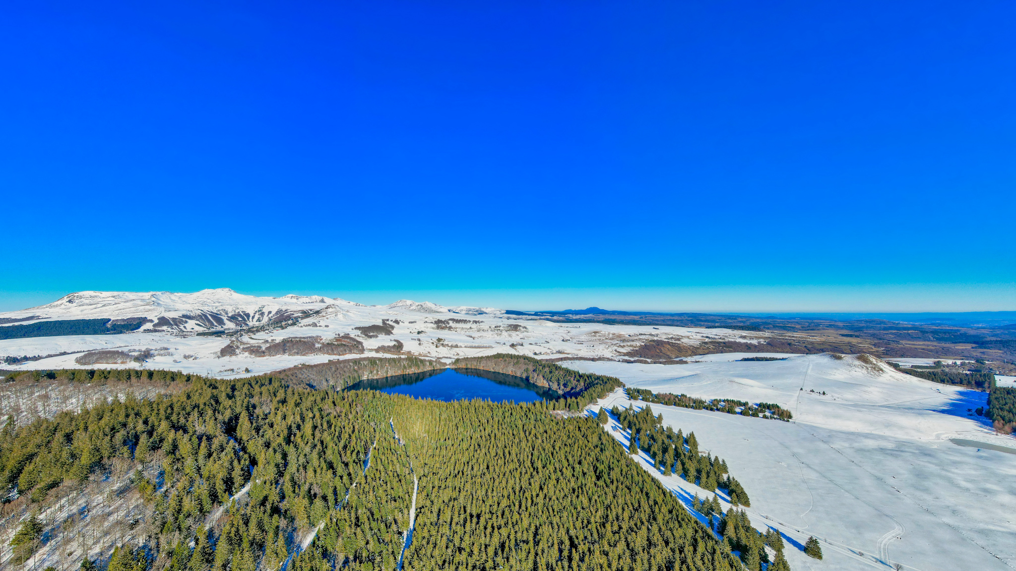 Lake Pavin: Imperial Panorama - Sancy & Super Besse at the Summit