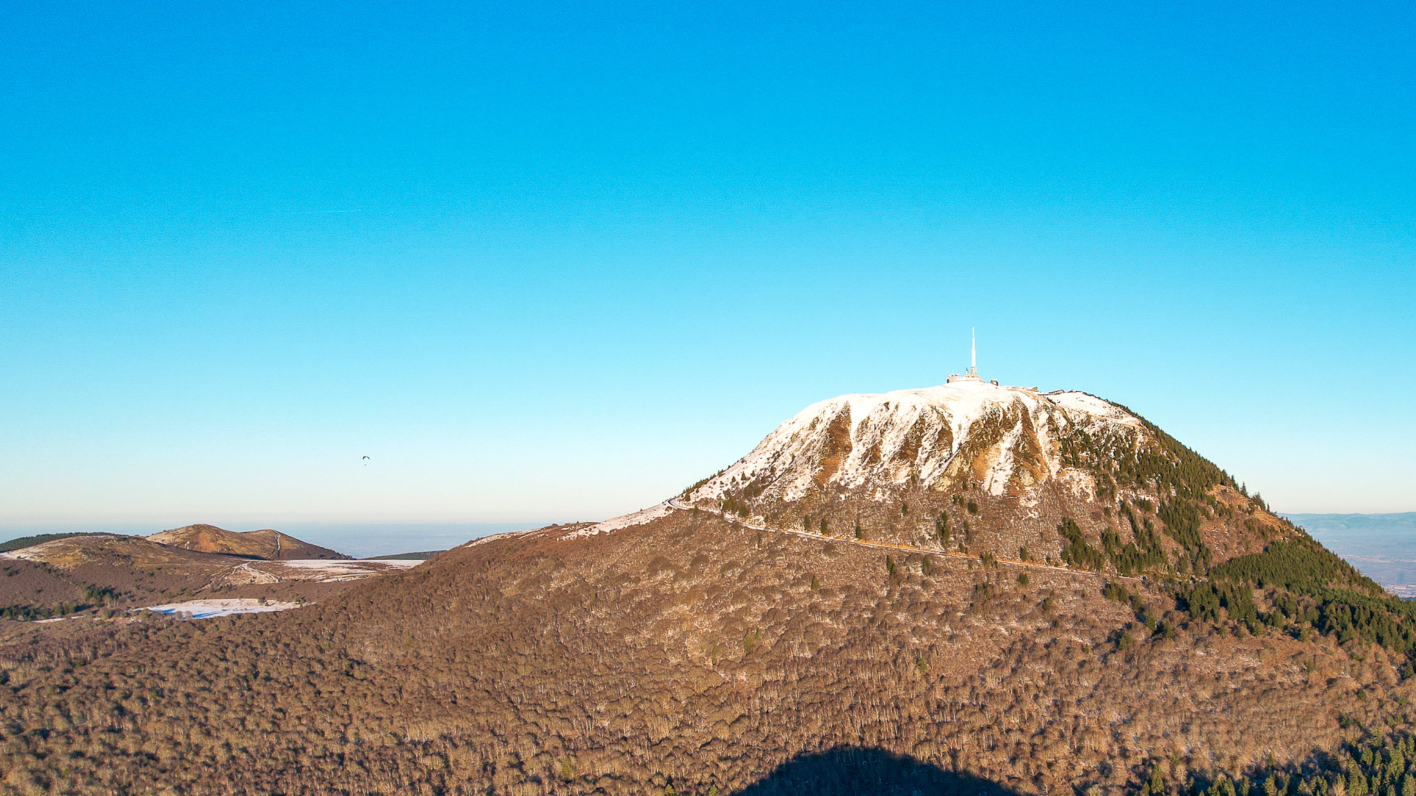 Puy de Dôme - West Facing View - Chaine des Puys Volcanoes - Exceptional Landscape