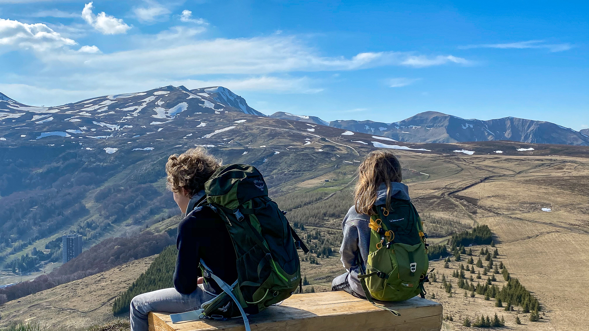 Puy de Chambourguet: Exceptional Panorama of the Puy de la Perdrix and the Chaudefour Valley