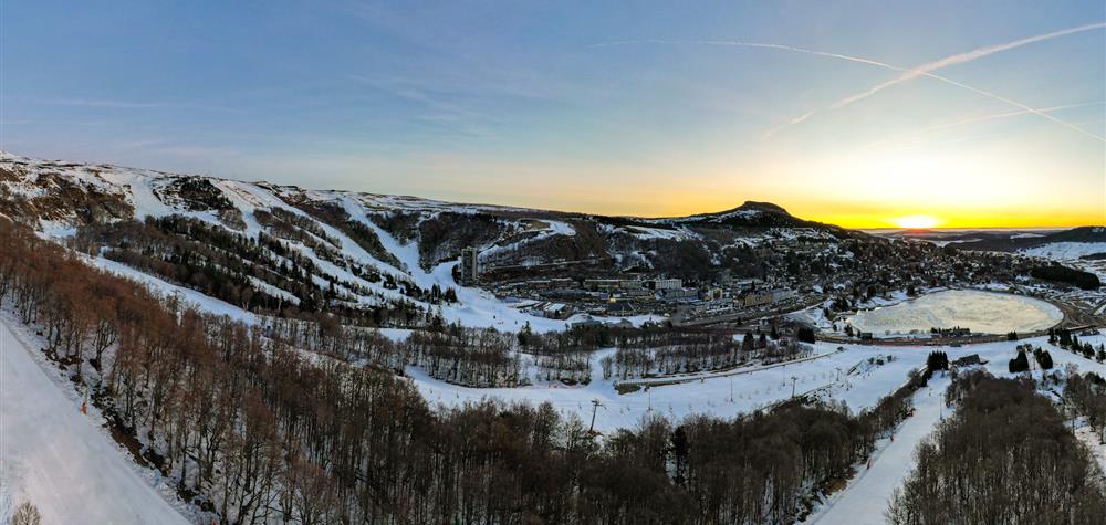 Super Besse: Morning Serenity, Sleepy Ski Resort