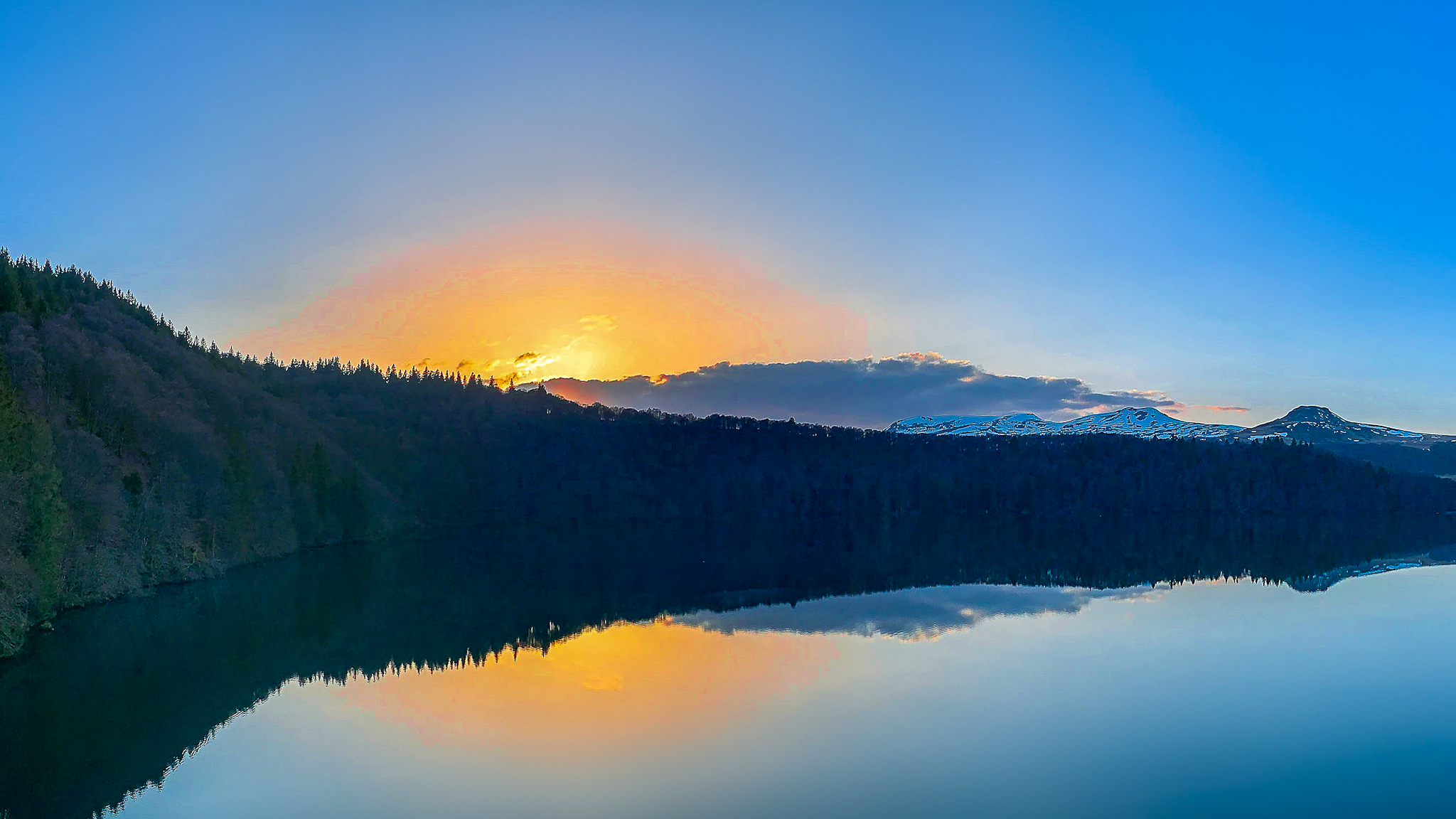 Sancy Massif: Lake Pavin - Magical Sunset