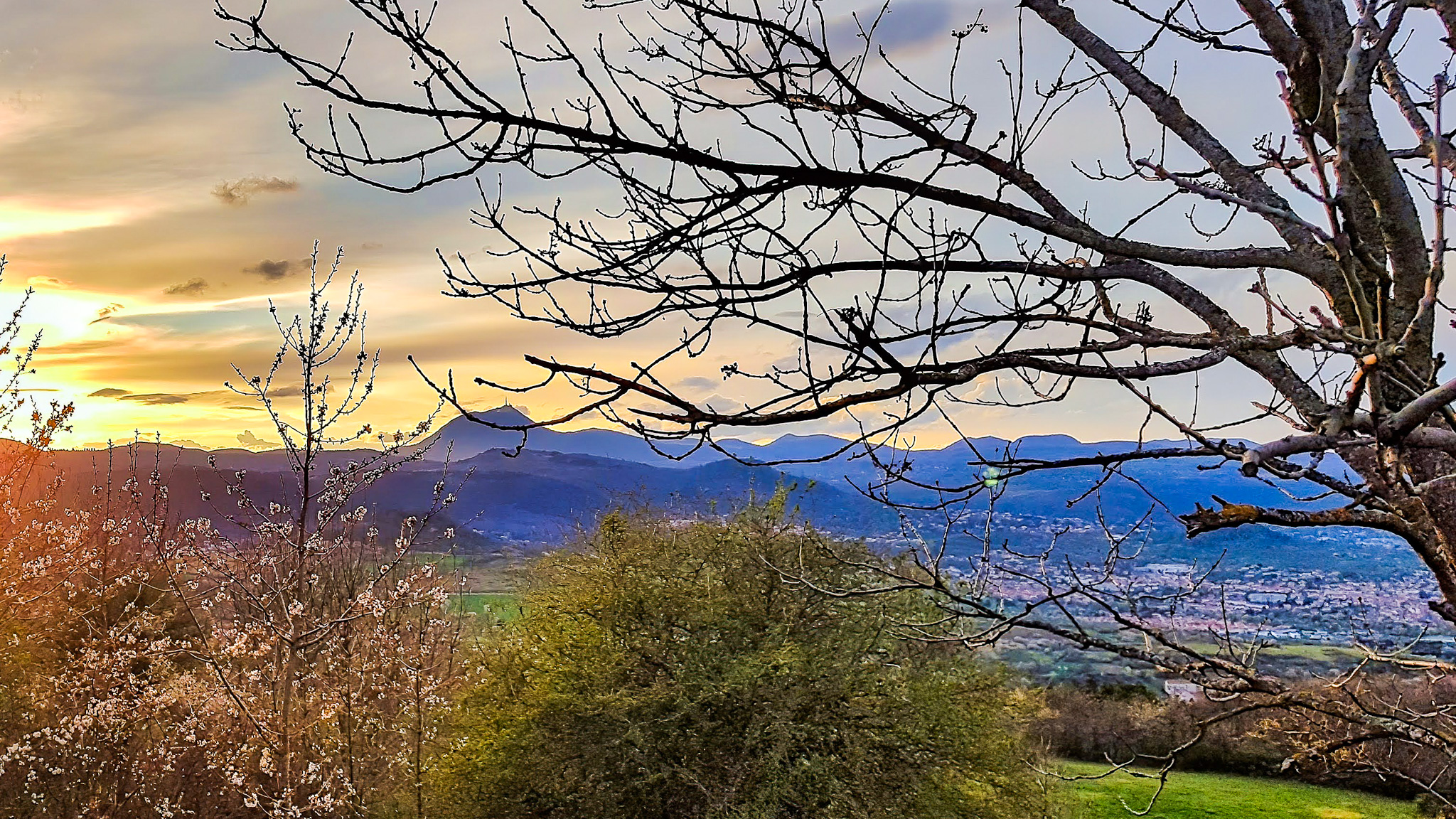 Puy de Dôme: Golden Sunset on the Mythical Summit