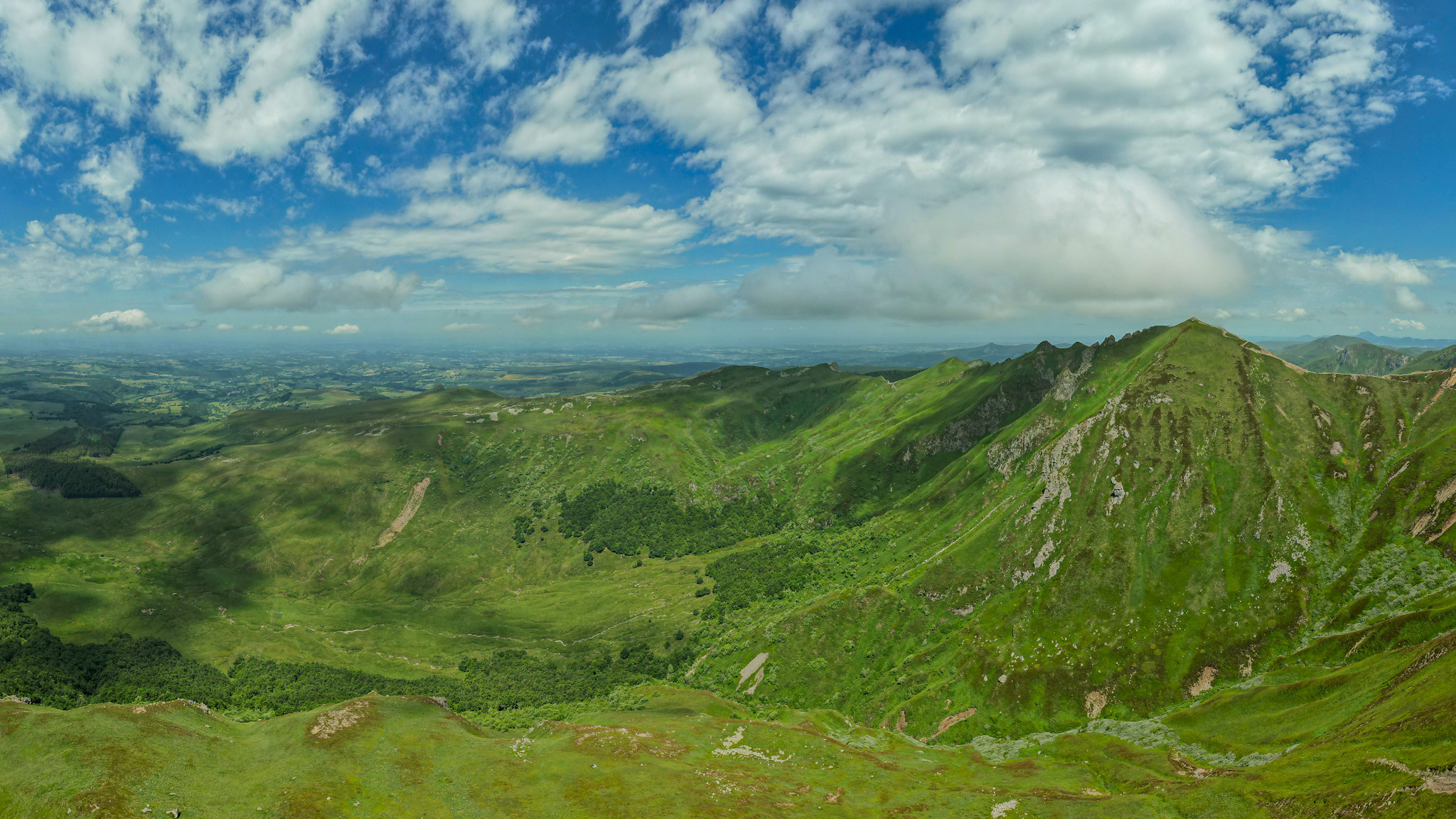 Sancy Massif: Discovery of the Fontaine Salée, Natural Reserve