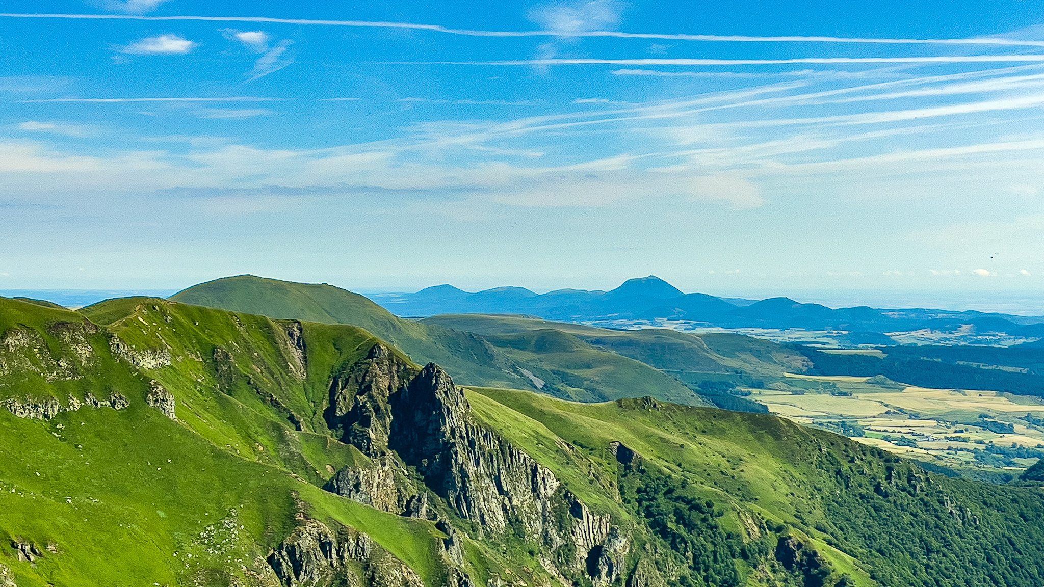 Chaudefour Valley and Puy de Dôme: A Duo of Extraordinary Landscapes