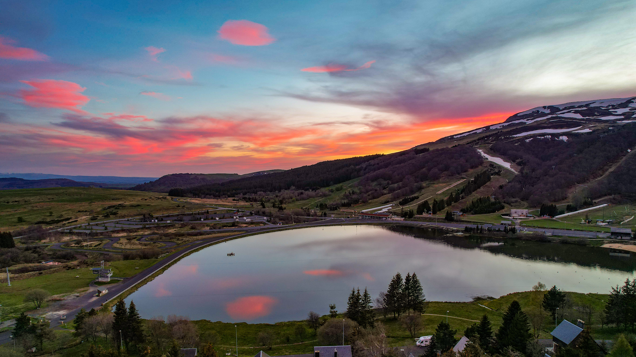 Chalet Ma Cambuse, Super Besse: a magical spring sunset!