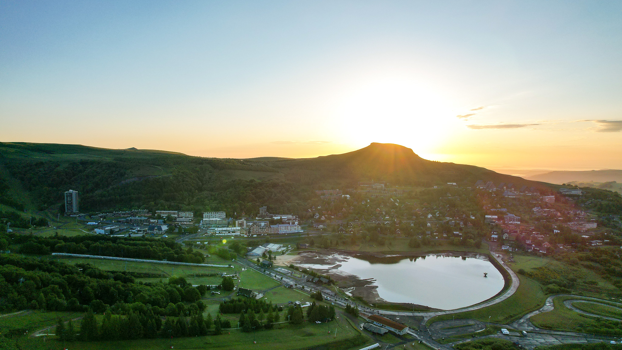 Super Besse: The winter sports resort is dressed in spring colors!