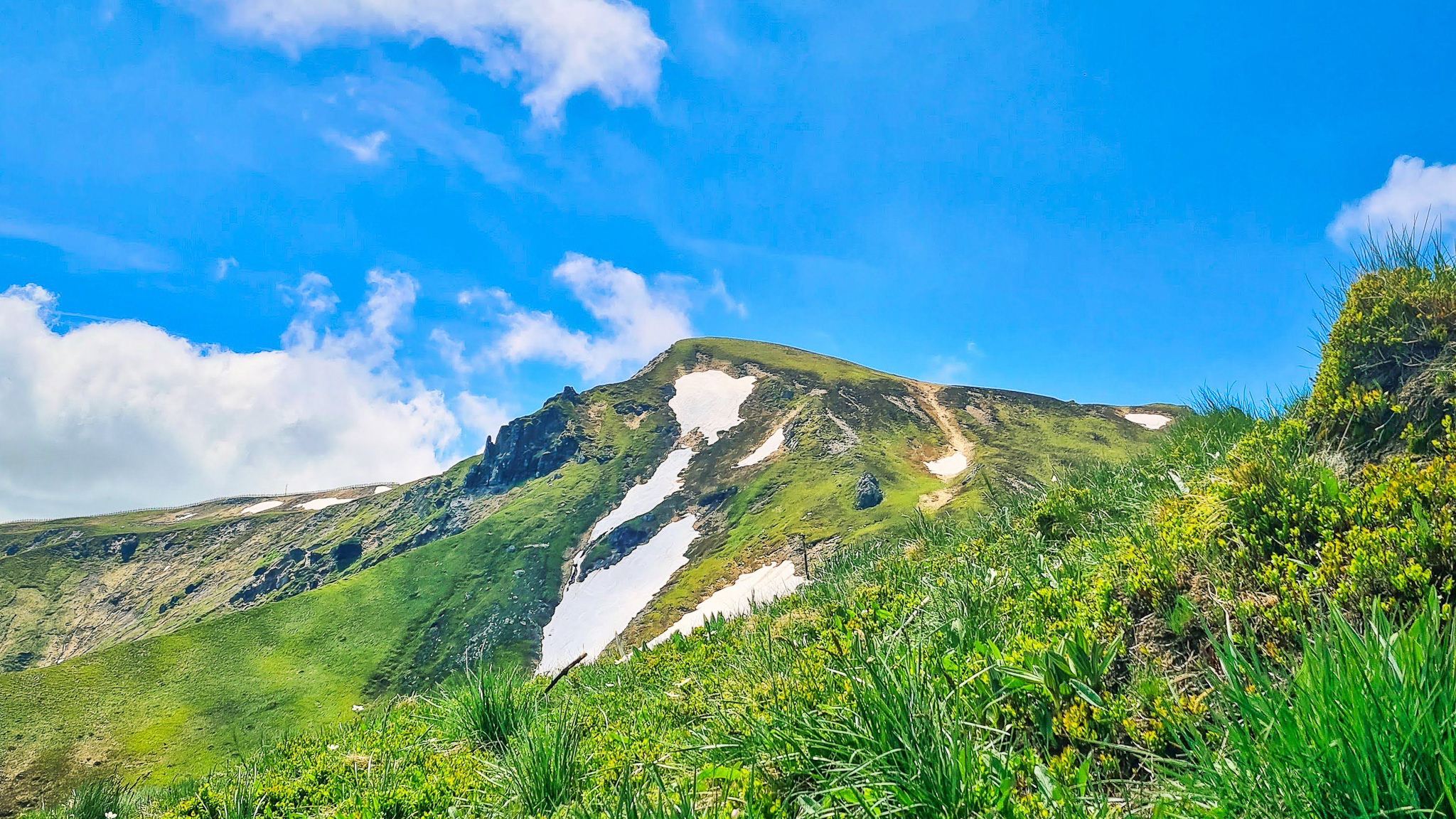 Sancy Crests: Puy Ferrand - Panoramic Hike