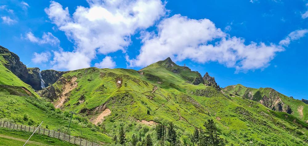 Ridges of Sancy: Dore, Aiguilles du Sancy - Unforgettable Panorama