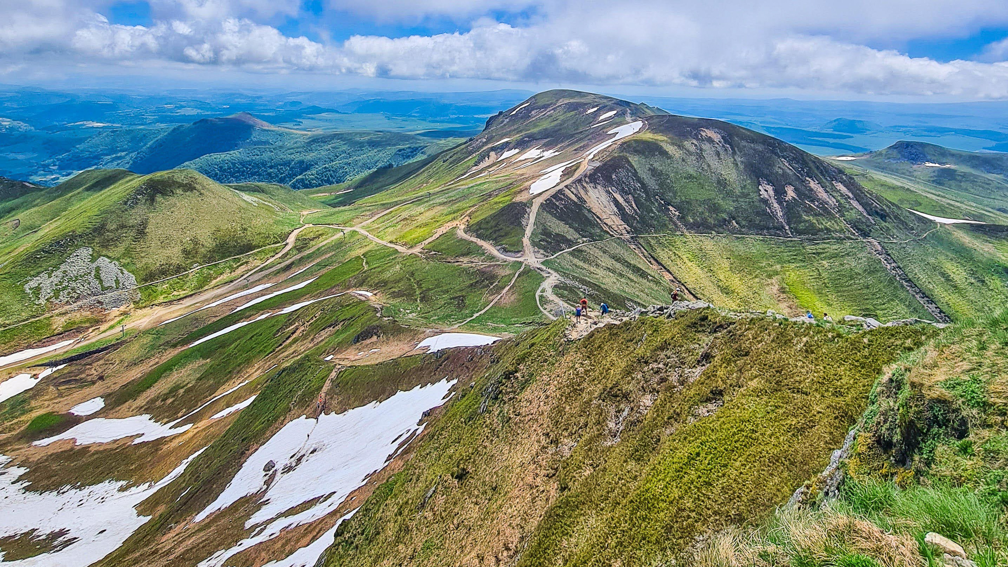 Ridges of Sancy: Puy Ferrand, View of Puy de Sancy - Impregnable Panorama