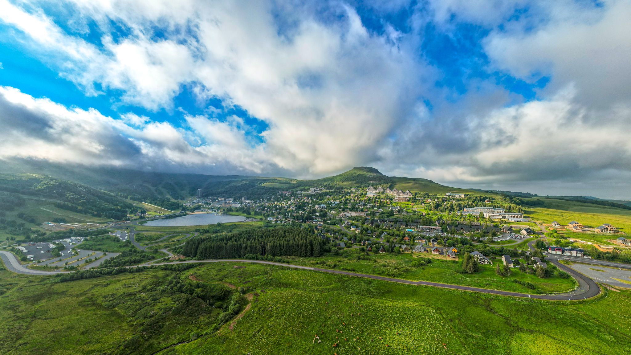 Super Besse: Summer Resort with Exceptional Panorama