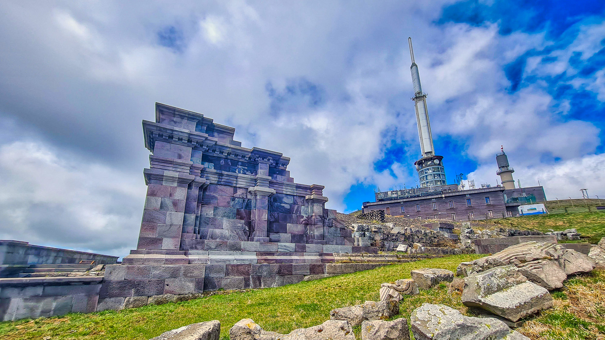 Puy de Dôme: Mythical Summit of the Massif Central, Temple of Mercury and TDF Antenna