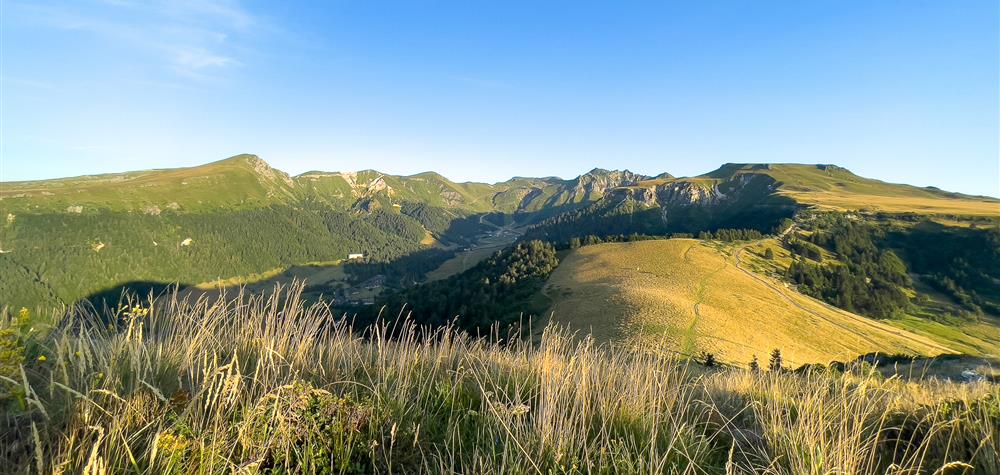 Le Capucin at Mont Dore: Panoramic View Roc de Cuzeau - Puy de Cliergue