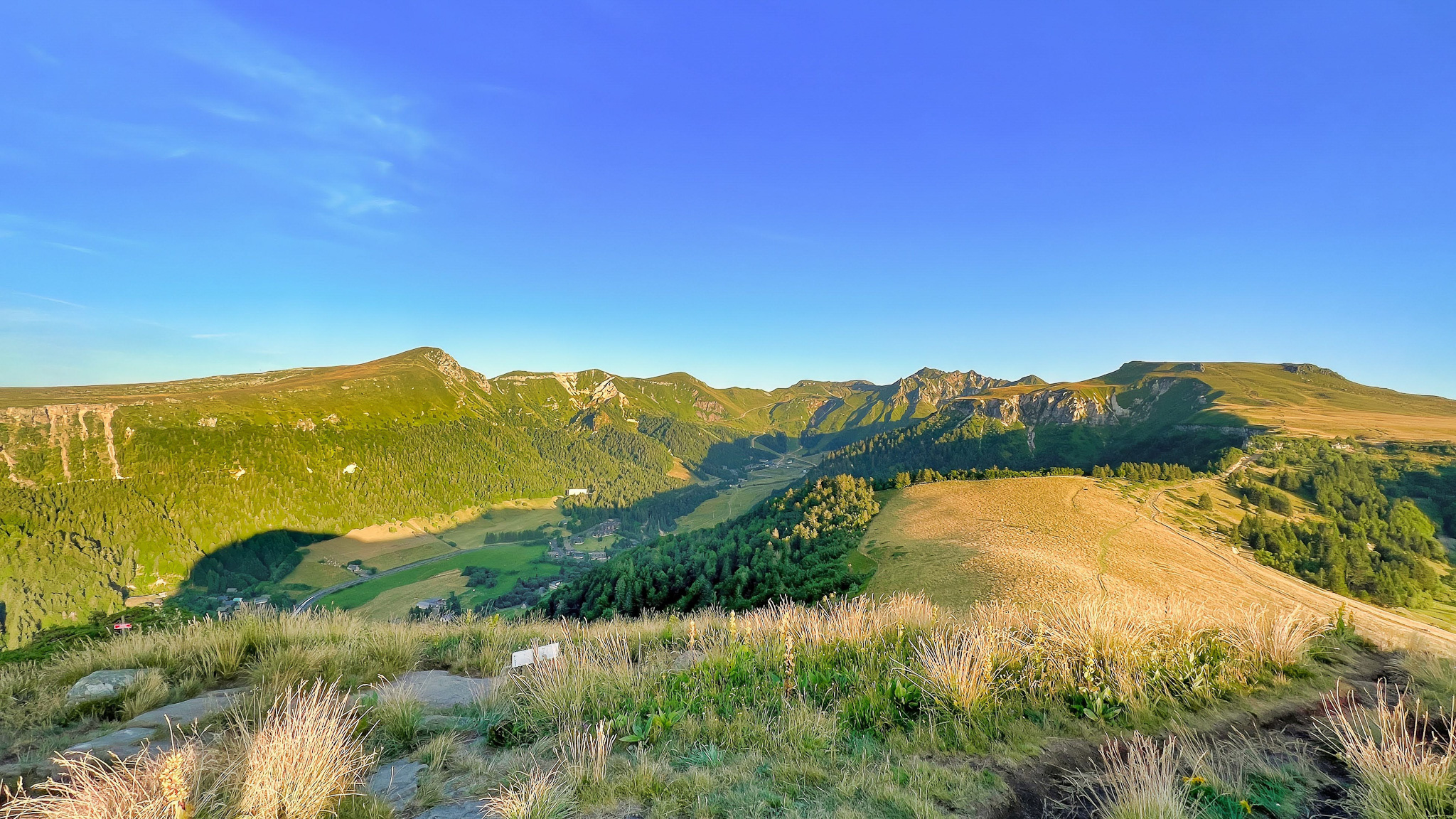 Au Capucin: Panorama of the Sancy Massif