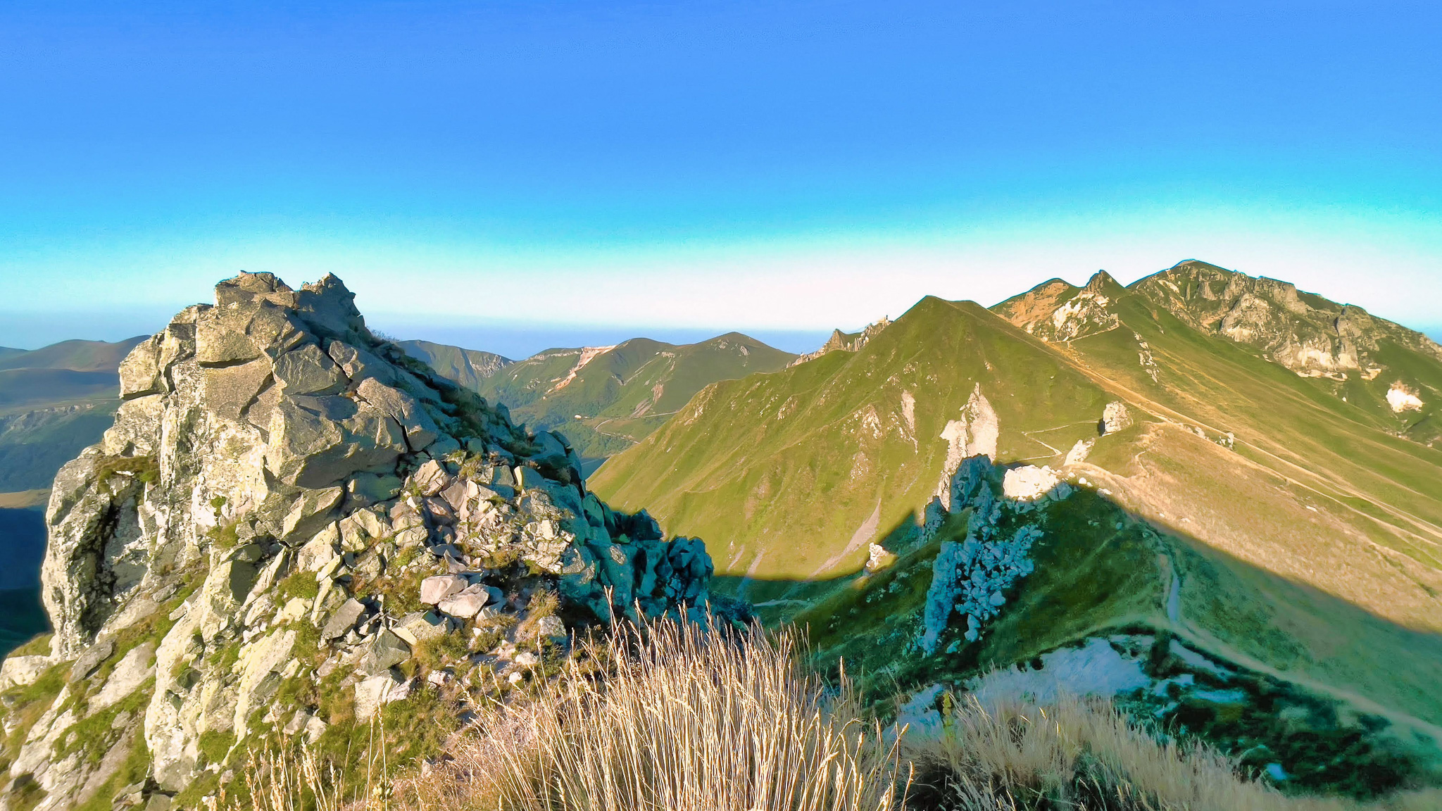 Square Tower: Gateway to the Sancy Ridges