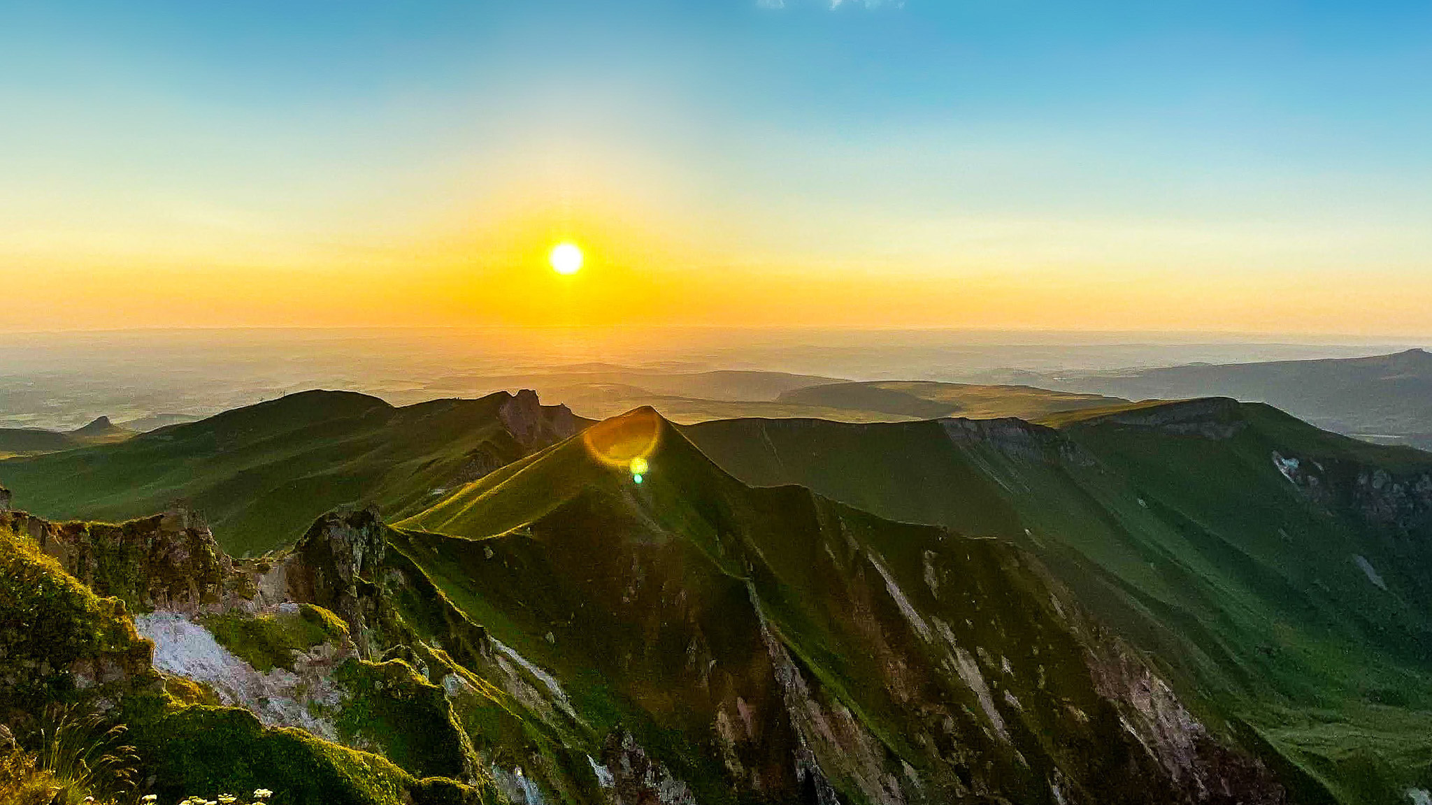 Ridges of Sancy: Sunset - Pas de l'Ane, Puy Redon, Tour Carrée - Splendor of the Panorama