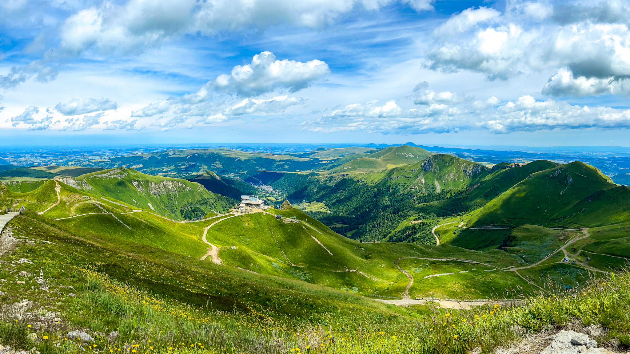 The Dordogne Valley: Birth at the Foot of the Puy de Sancy, a Natural Spectacle