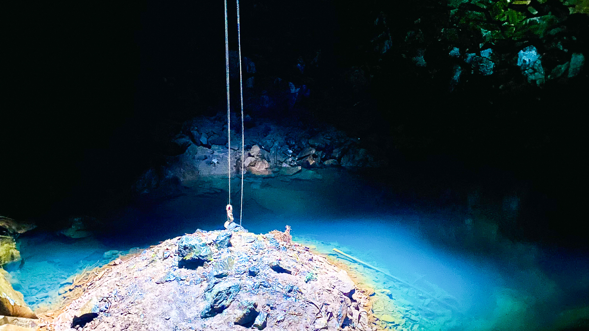 Le Creux de Soucy: Abseiling Arrival Zone - Exploration of a Chasm in Auvergne