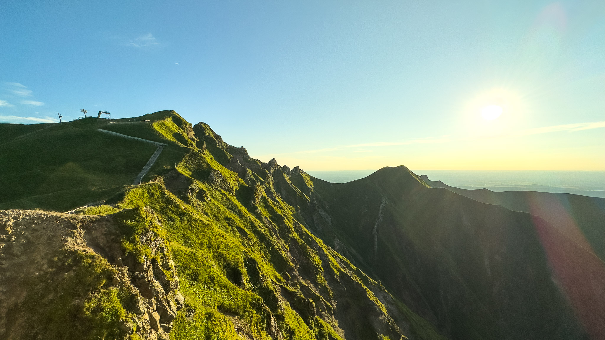 Le Pas de l'Ane: Vertiginous View of the Steep Slopes of Val d'Enfer