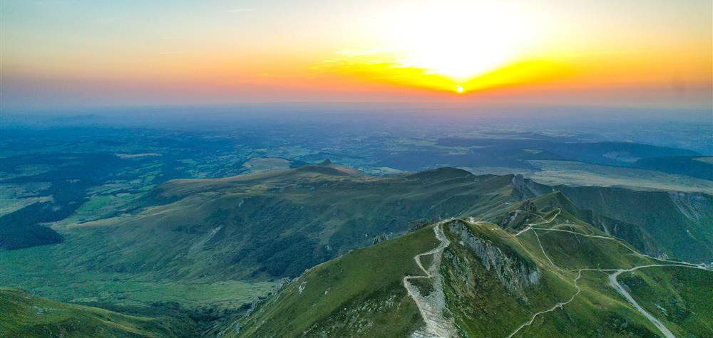 Puy de Sancy: Summit of the Sancy Massif, Exceptional Panorama of Auvergne