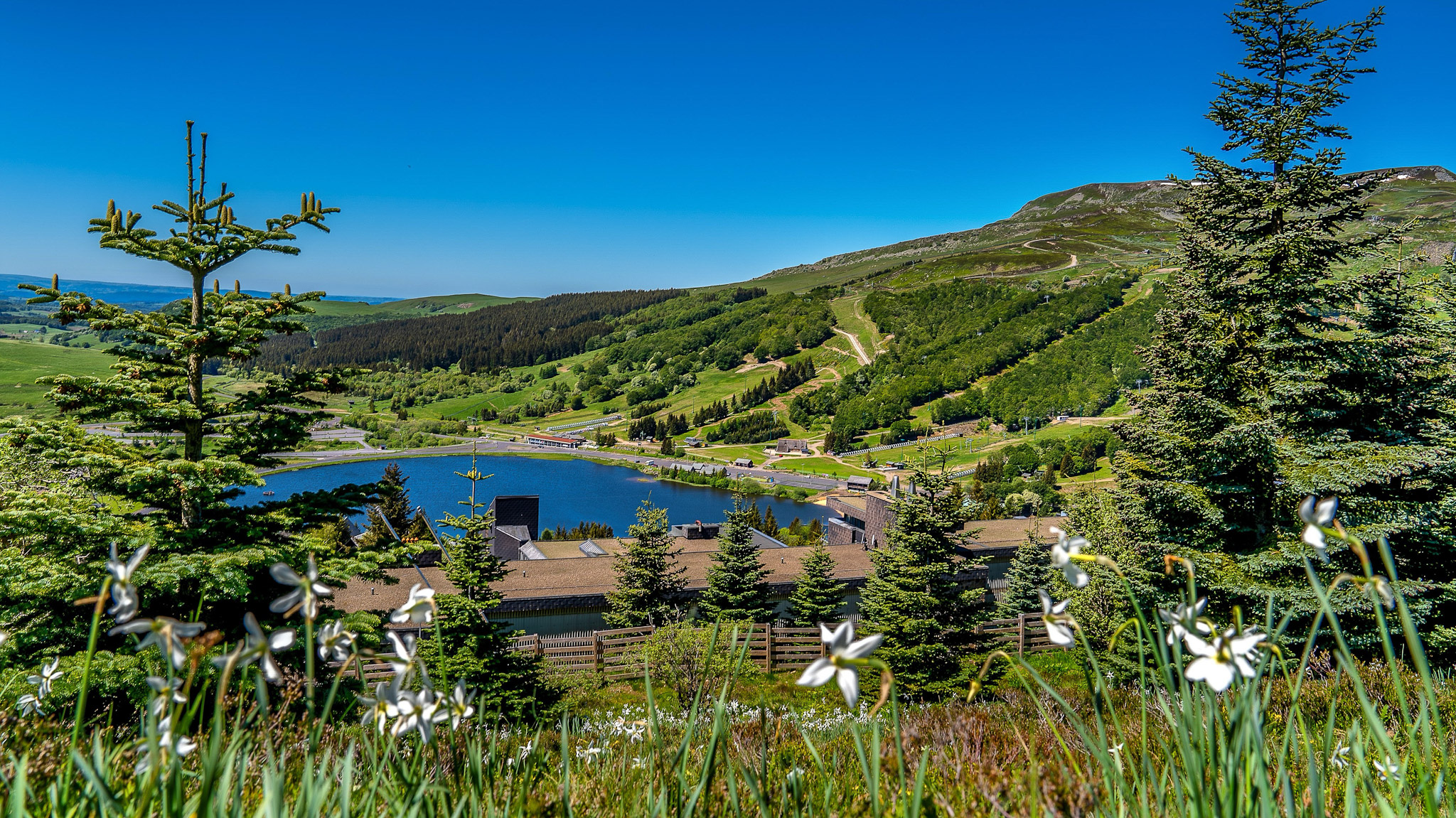 Super Besse: Spring Weather - Softness and Blooming Nature