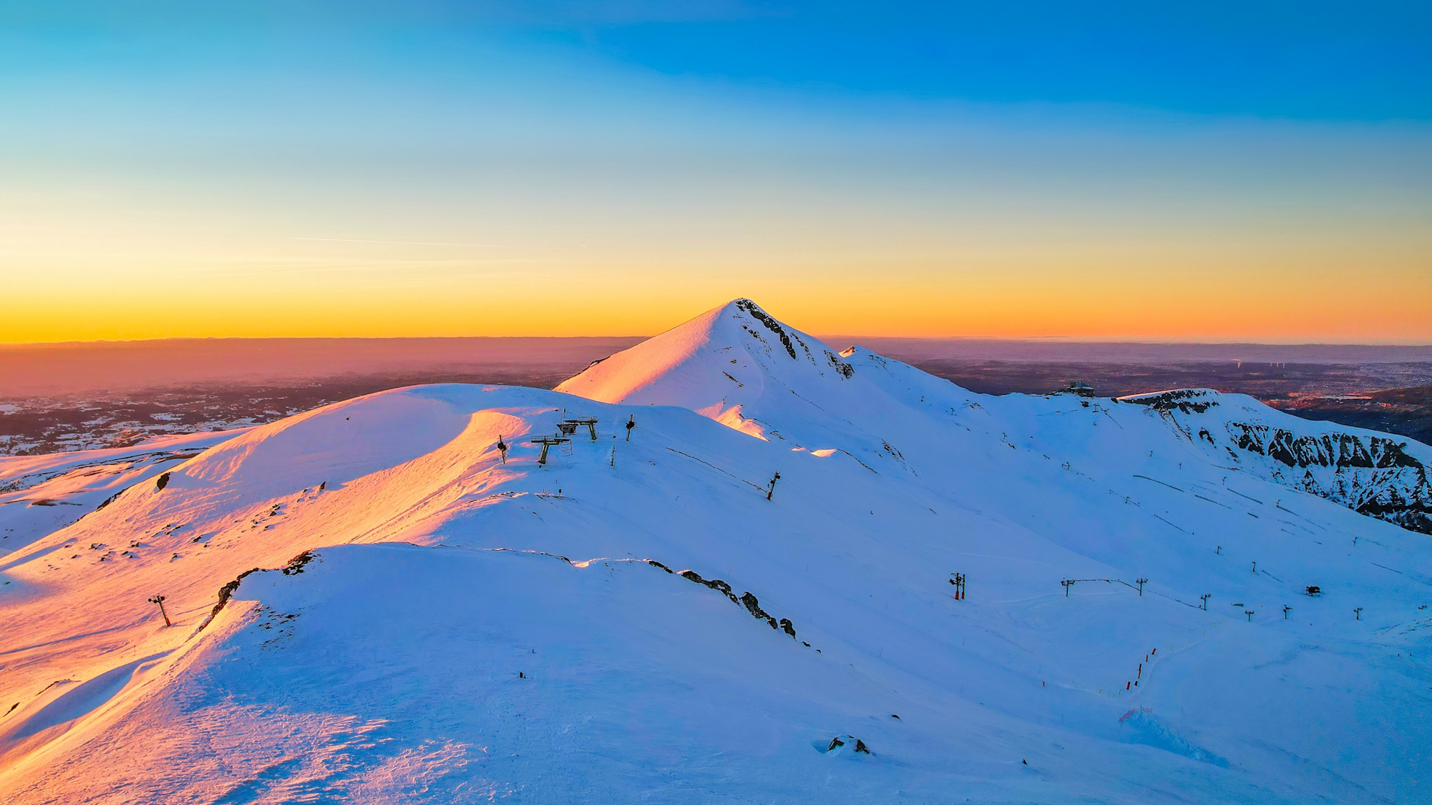 Spend Christmas in a magical setting in Super Besse, in Auvergne.