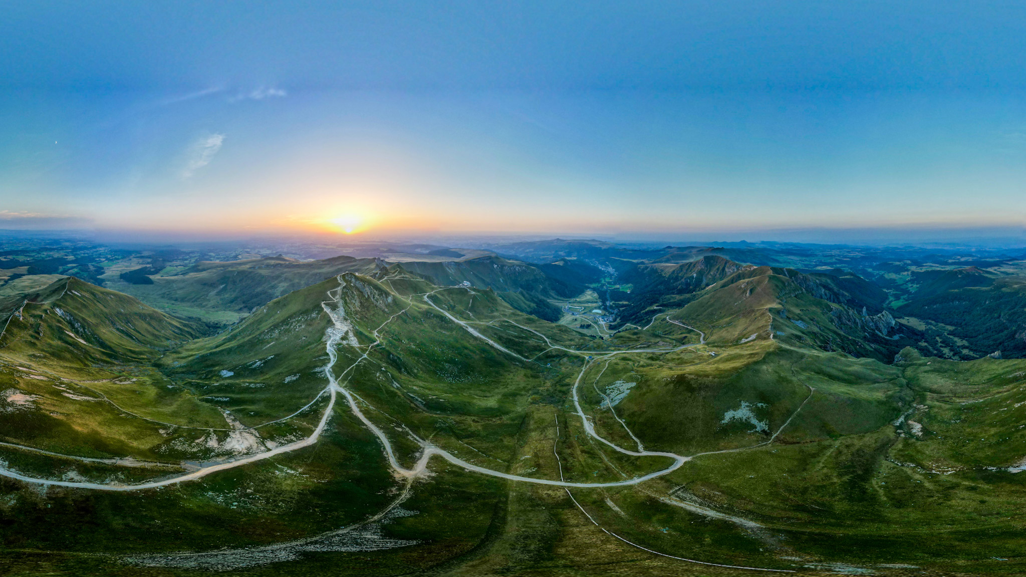 Puy de Sancy: Emblematic summit of Auvergne