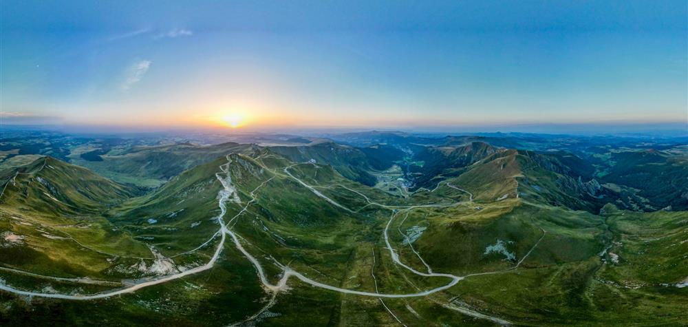 Puy de Sancy: Emblematic summit of Auvergne