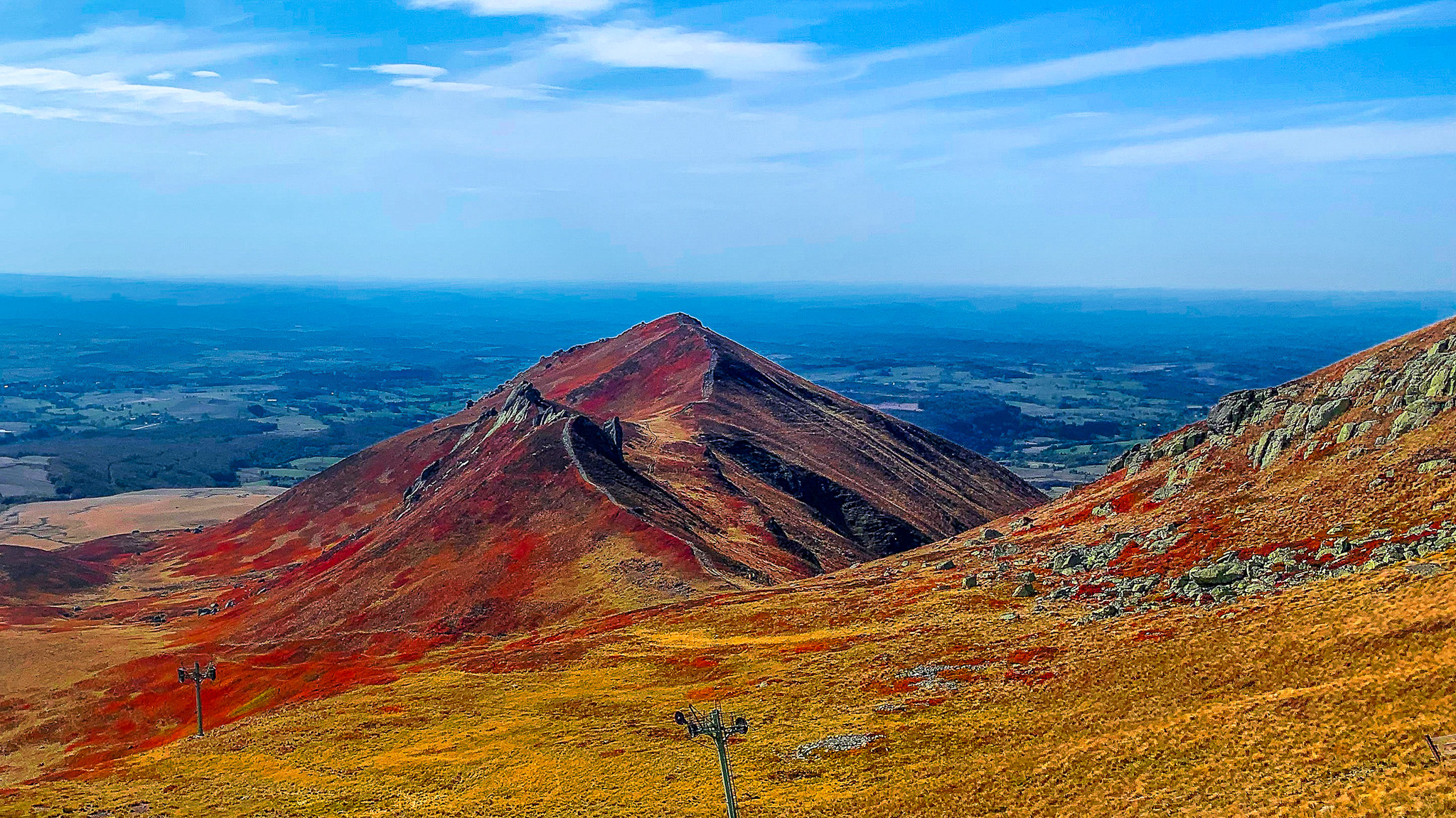 Puy Gros: An Autumn Painting with Vibrant Colors