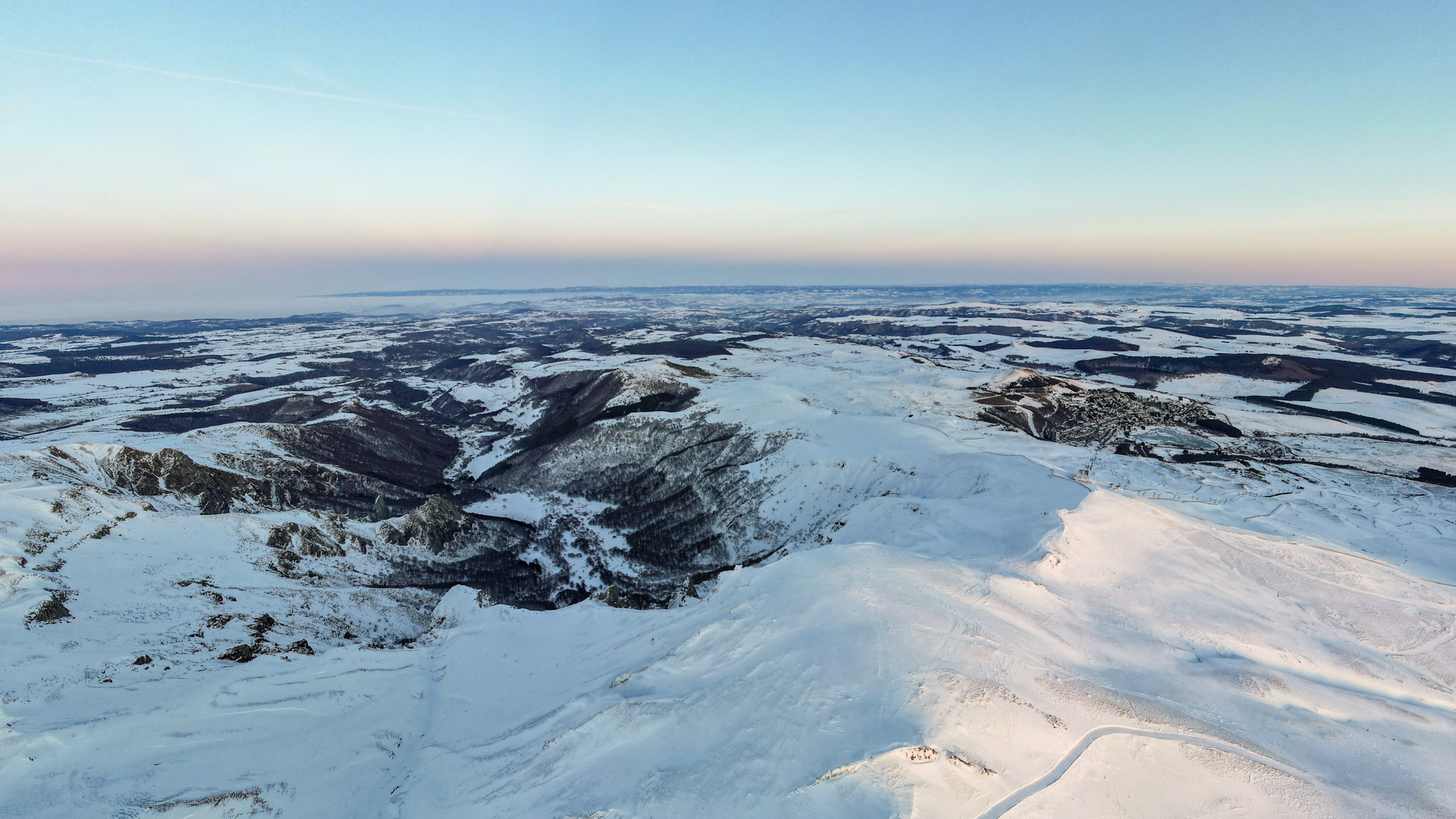 Super Besse: Discovery of the Chaudefour Valley - Exceptional Nature and Landscapes