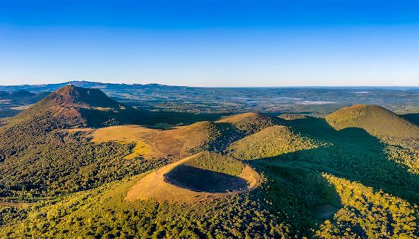 Le Puy Pariou: Exceptional Volcanoes of the Chaîne des Puys